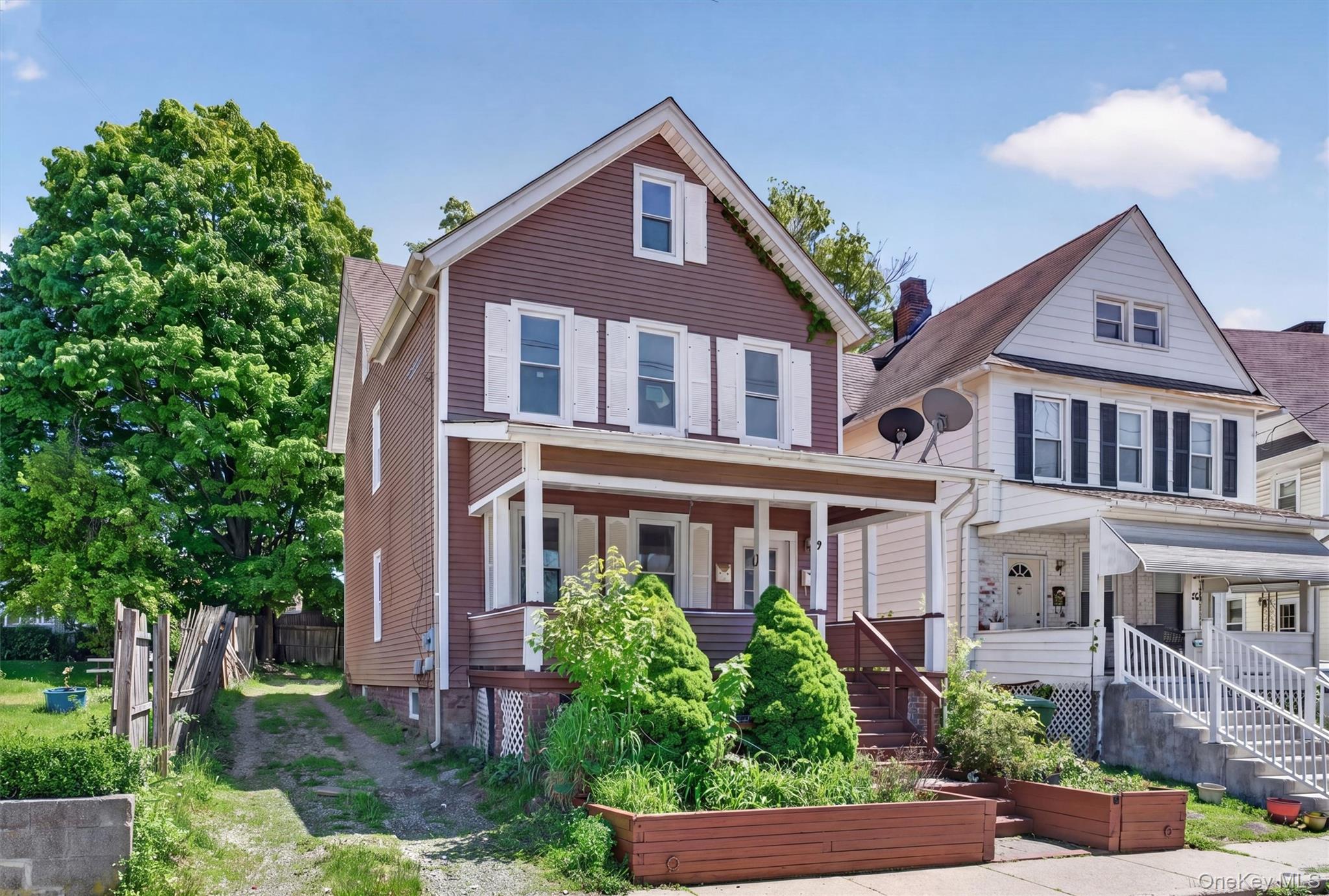 90 Montgomery Street Upper Property Photo 5