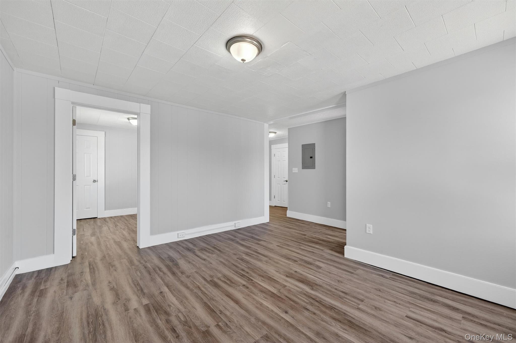90 Montgomery Street Upper Property Photo 16