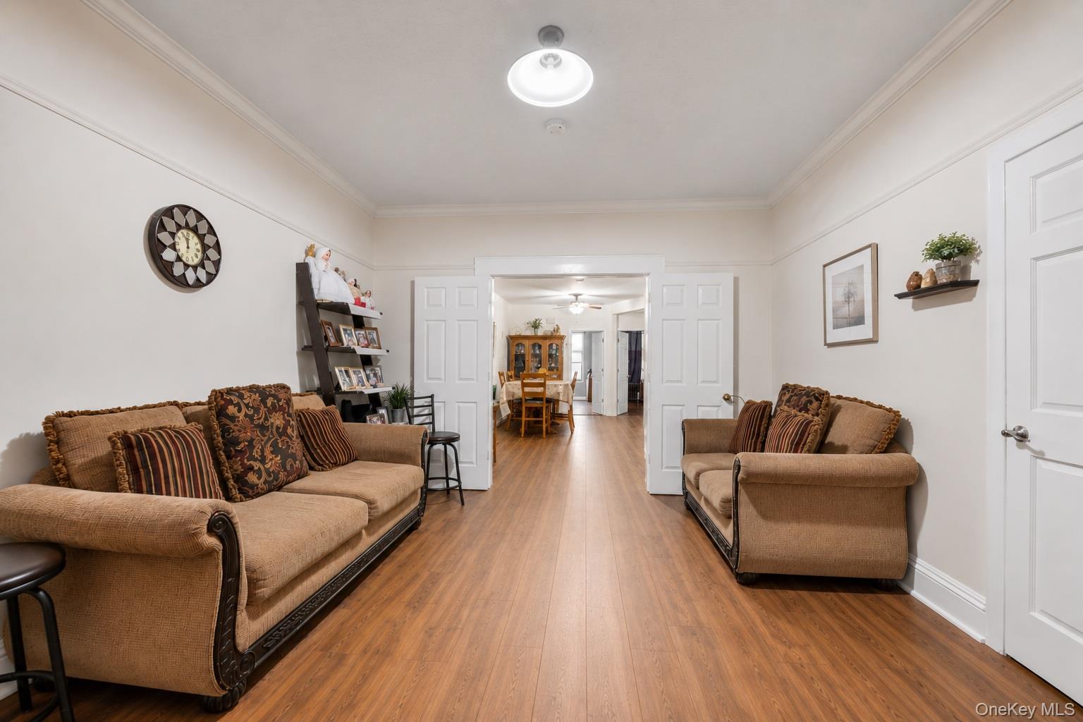 6103 Maspeth Avenue Property Photo 4
