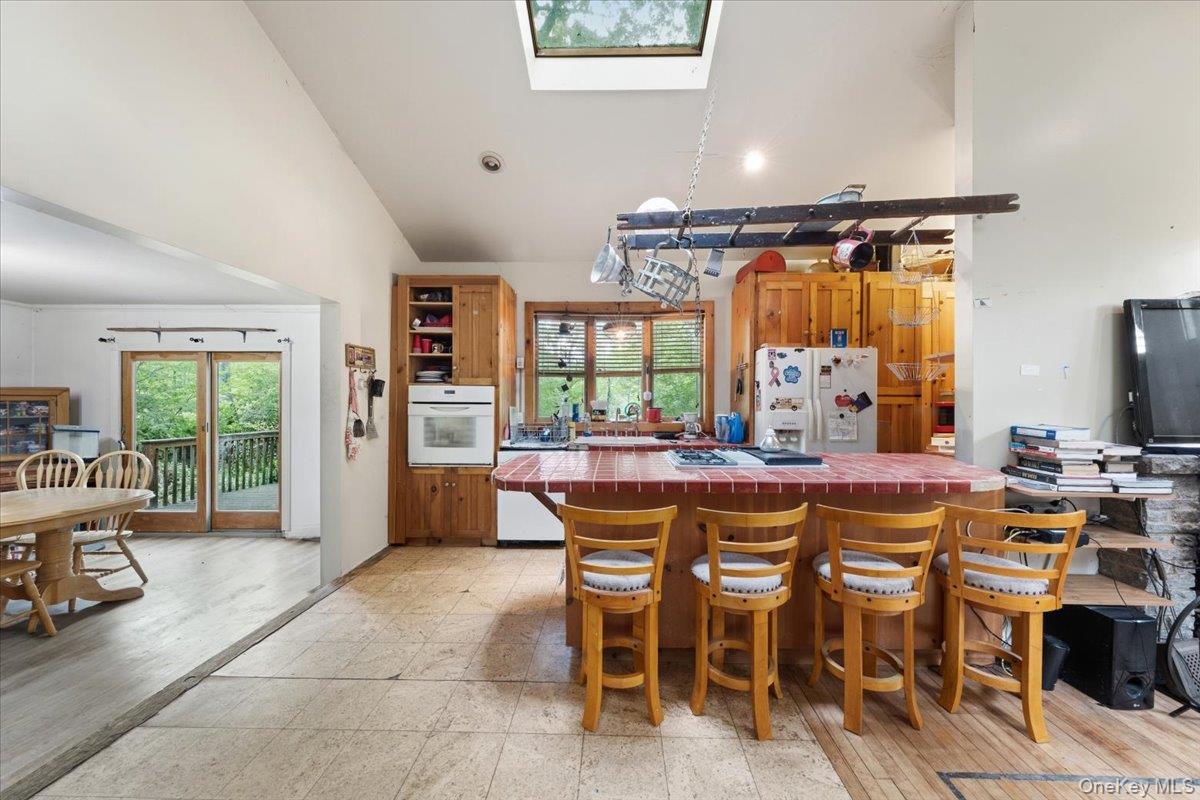 29 Cedar Ledges Property Photo 9