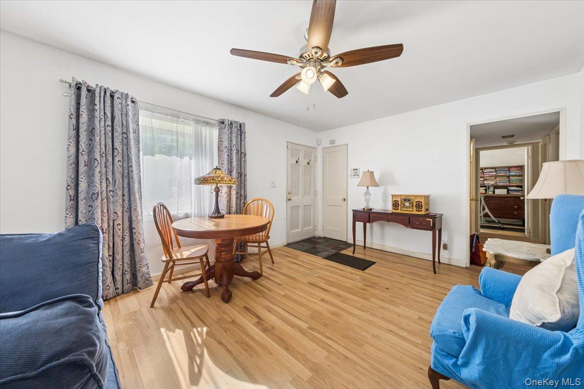 8 Cayuga Drive Property Photo 8