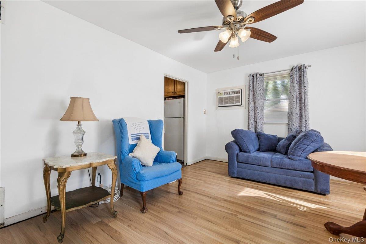 8 Cayuga Drive Property Photo 11