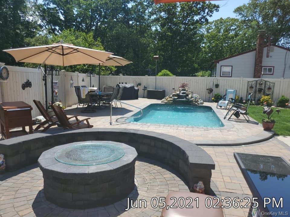 8 Oswego Drive Property Photo 26