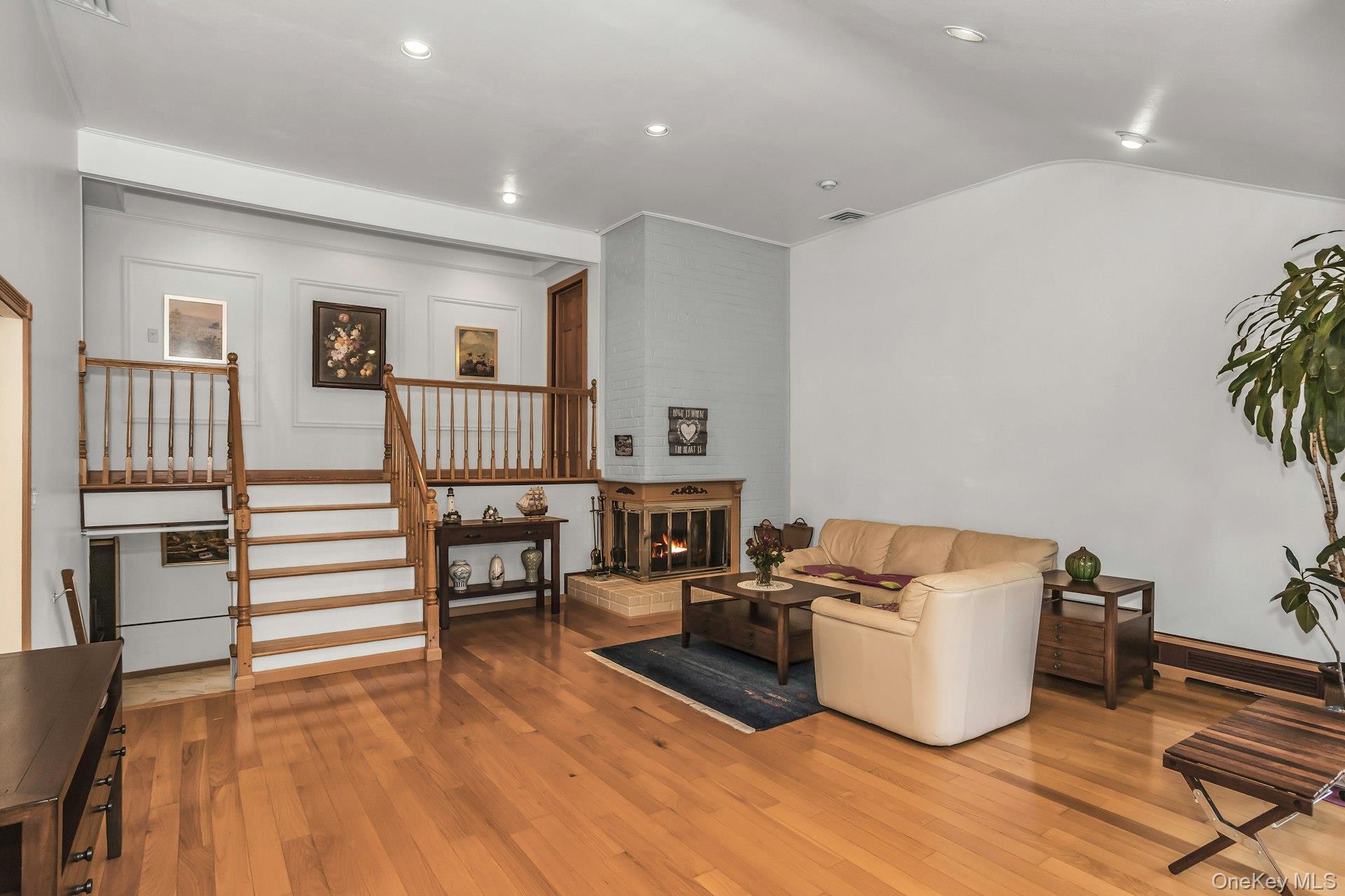 53 Hightop Lane Property Photo 6