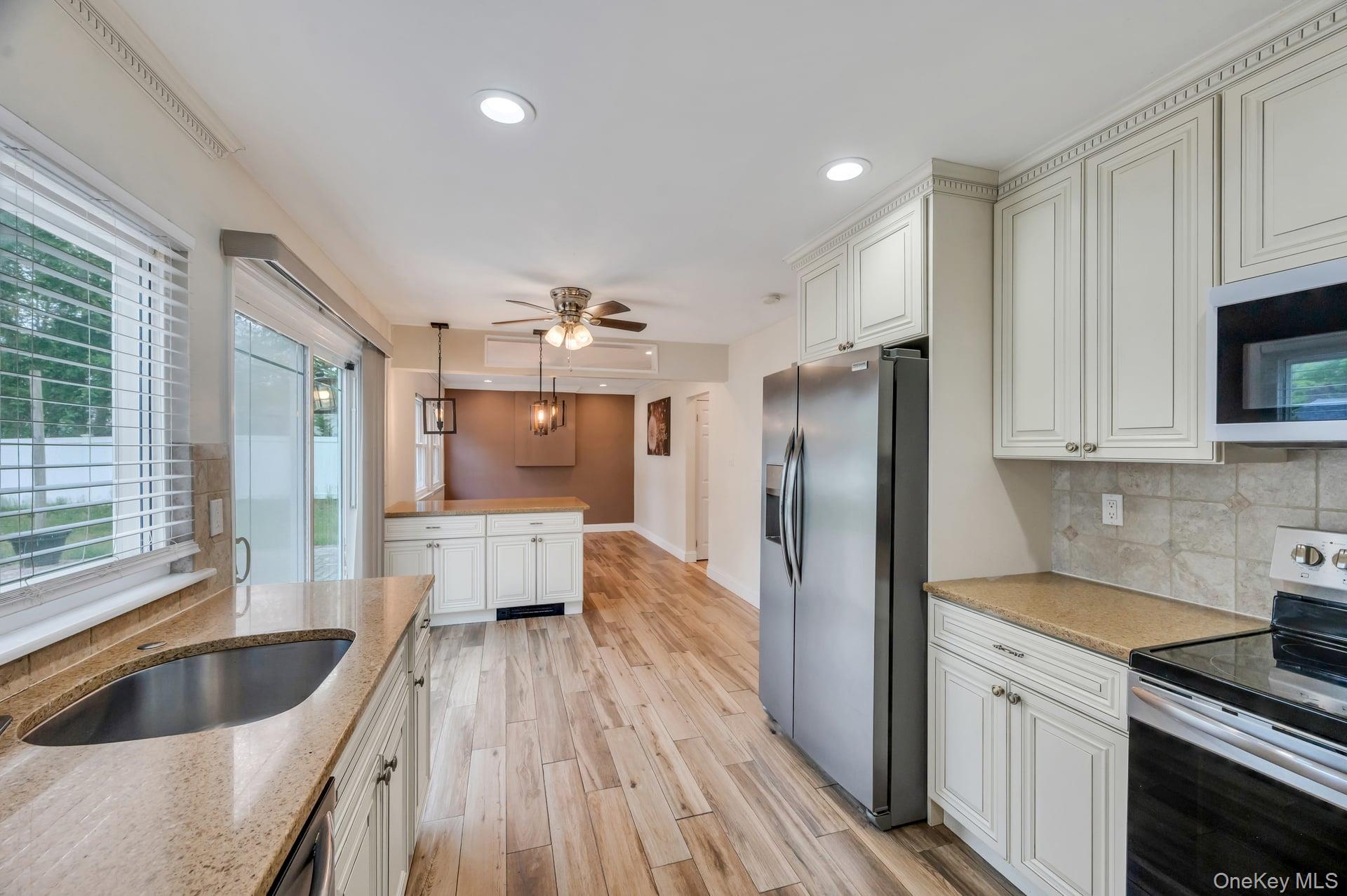 4 Hale Lane Property Photo 3