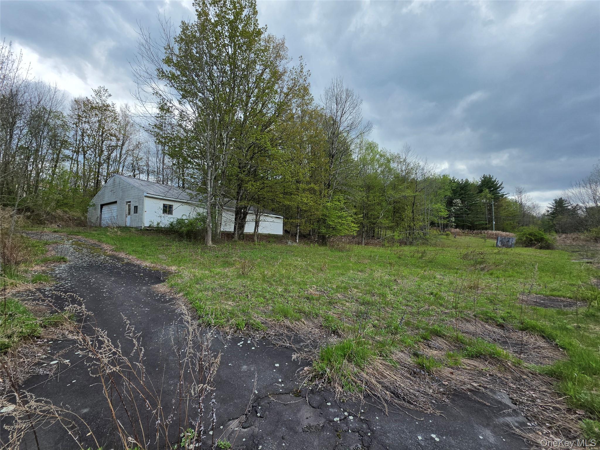 852 State Route 17b Property Photo 5