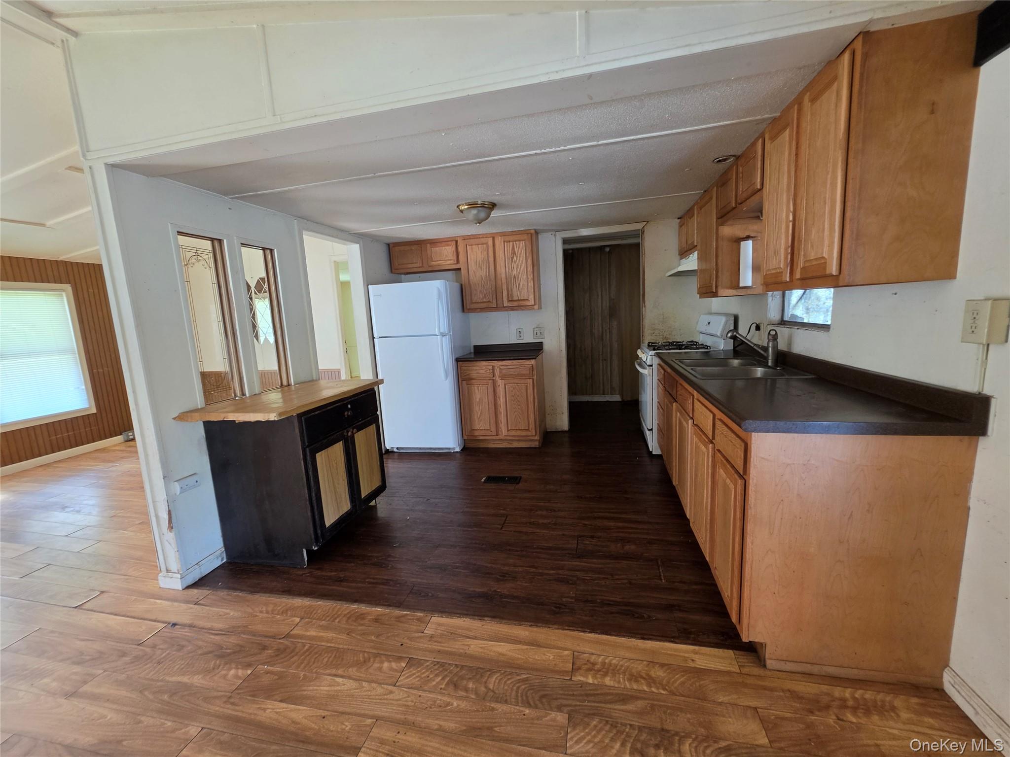852 State Route 17b Property Photo 11