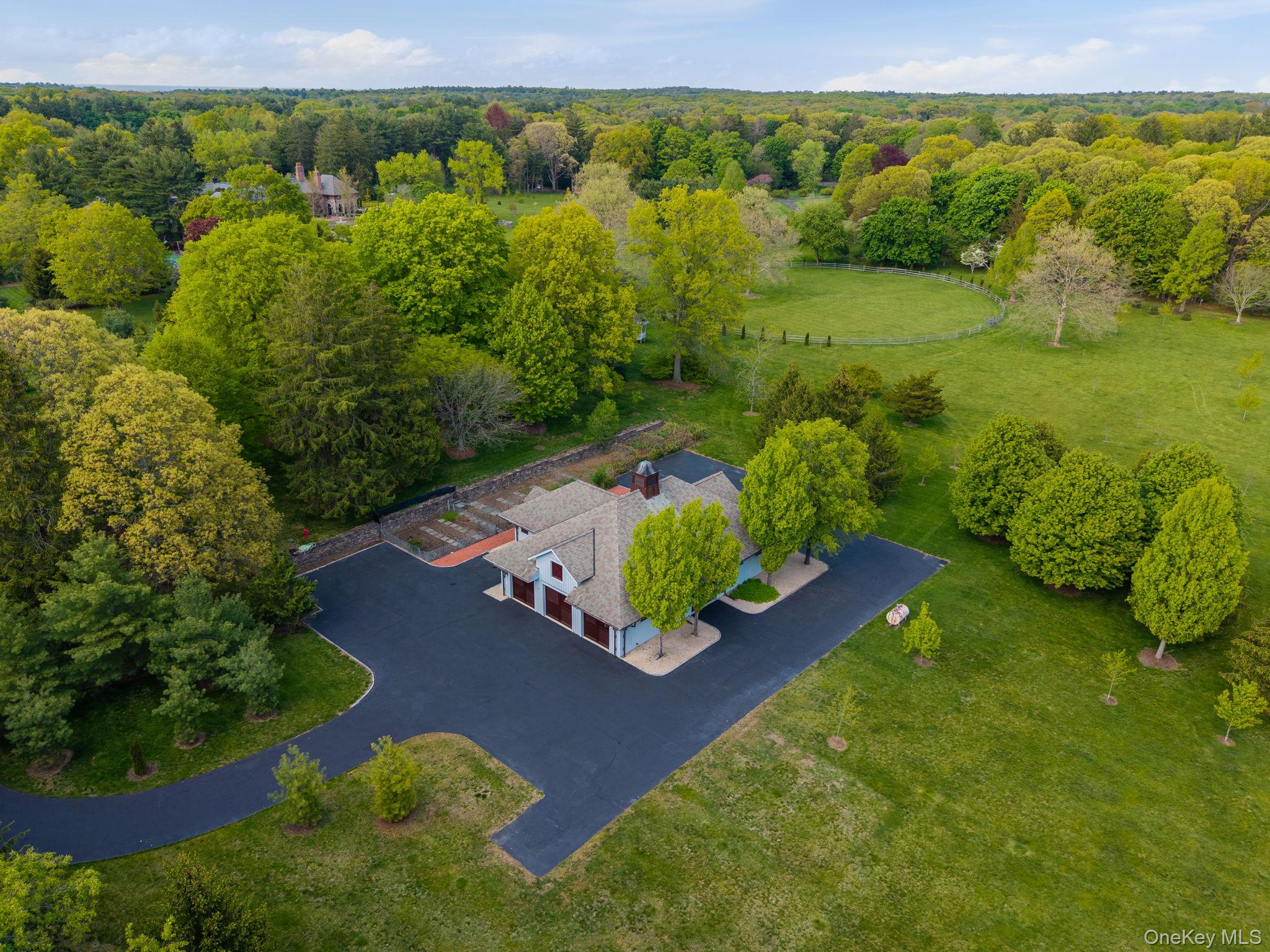 1 Applewood Estate Property Photo 41