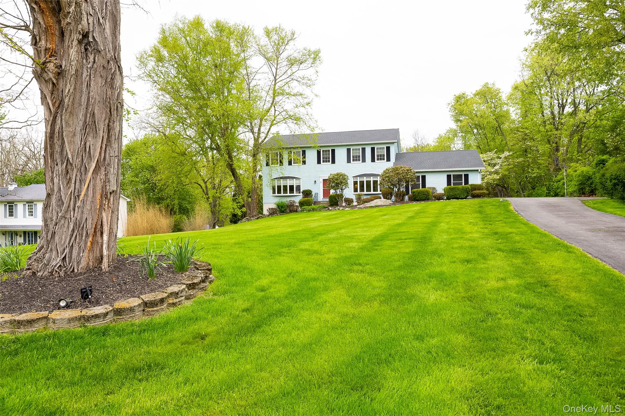 5 Rolling Green Lane Property Photo 3
