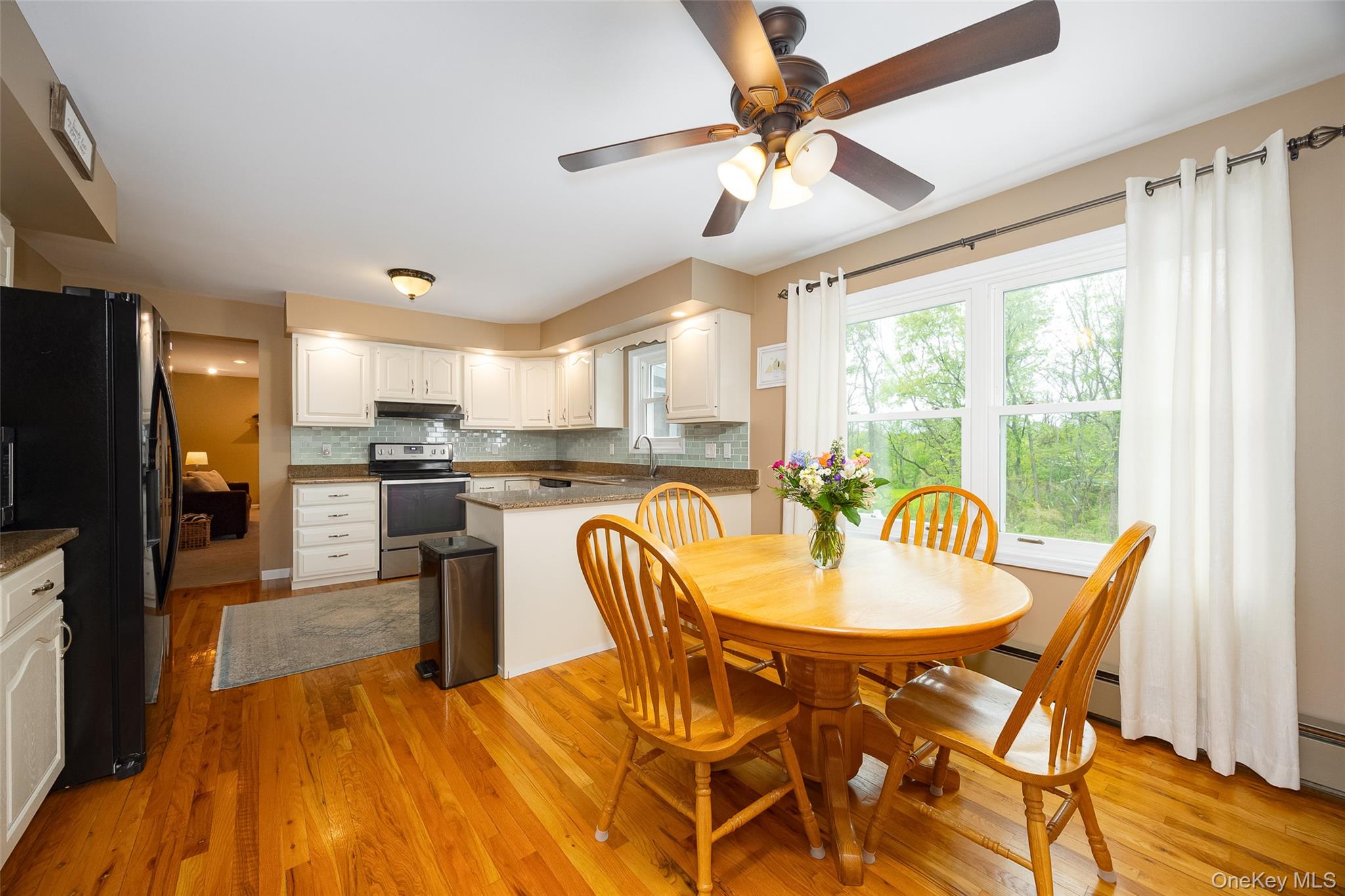 5 Rolling Green Lane Property Photo 8