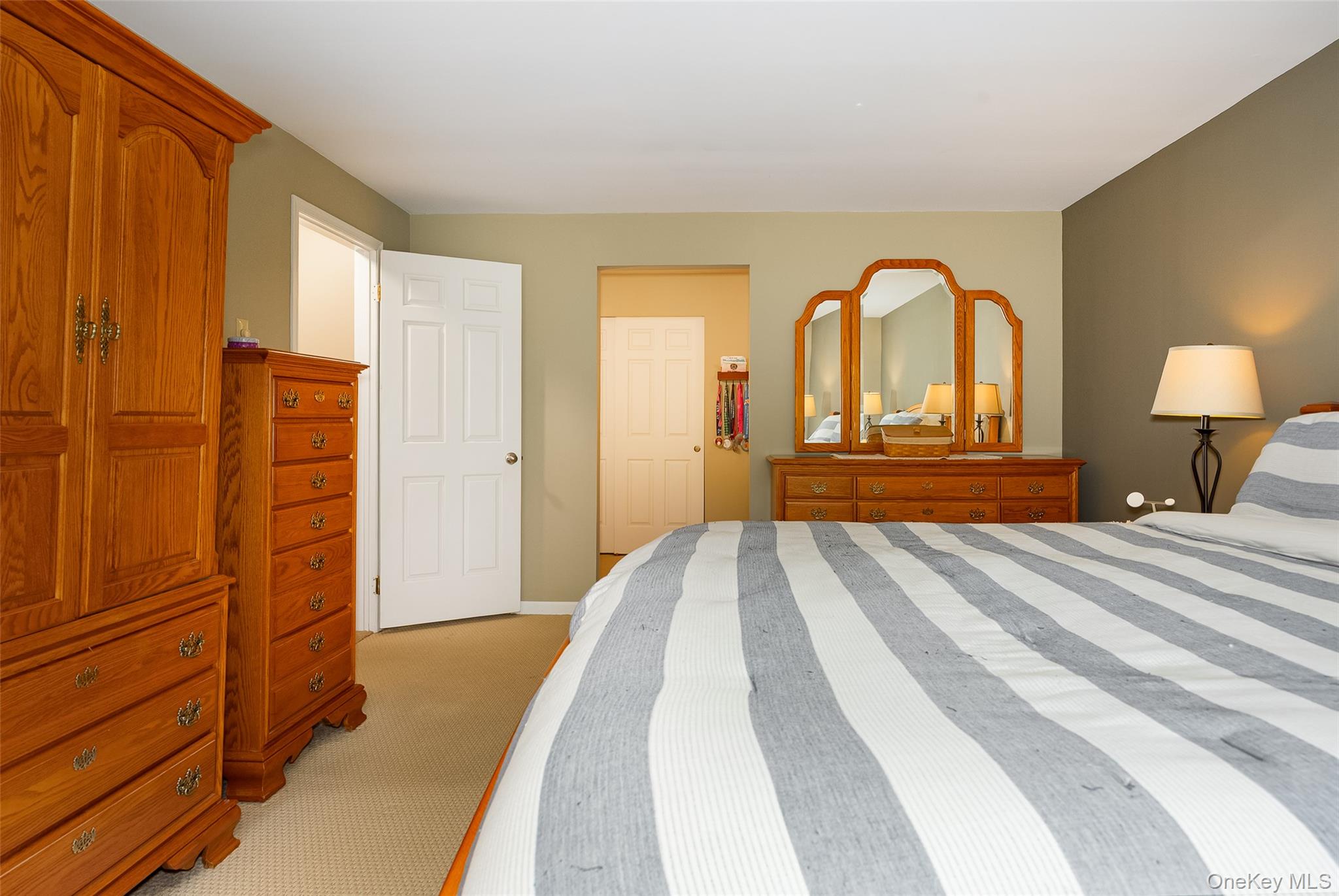 5 Rolling Green Lane Property Photo 16