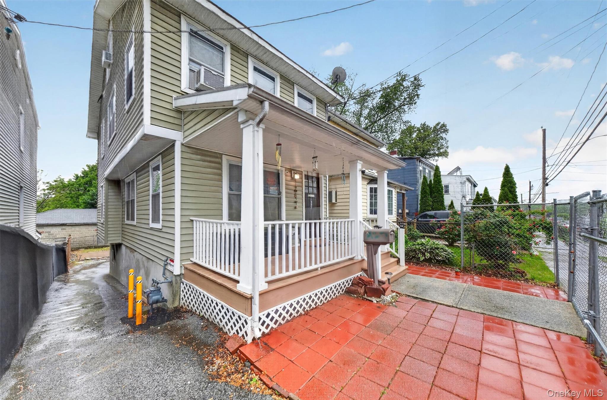 367 1st Street Property Photo 3