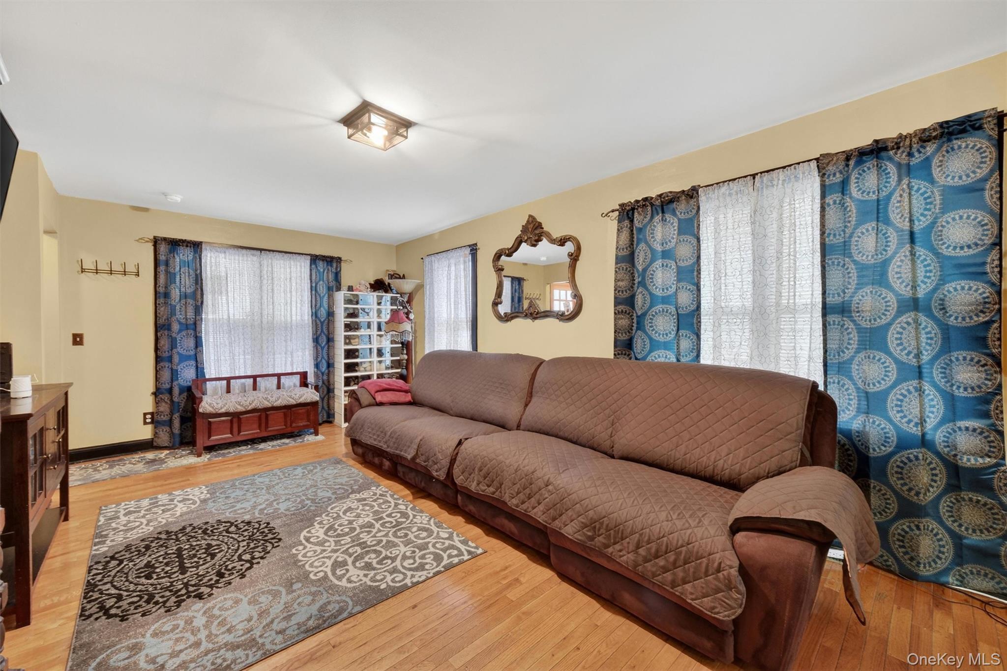 367 1st Street Property Photo 8
