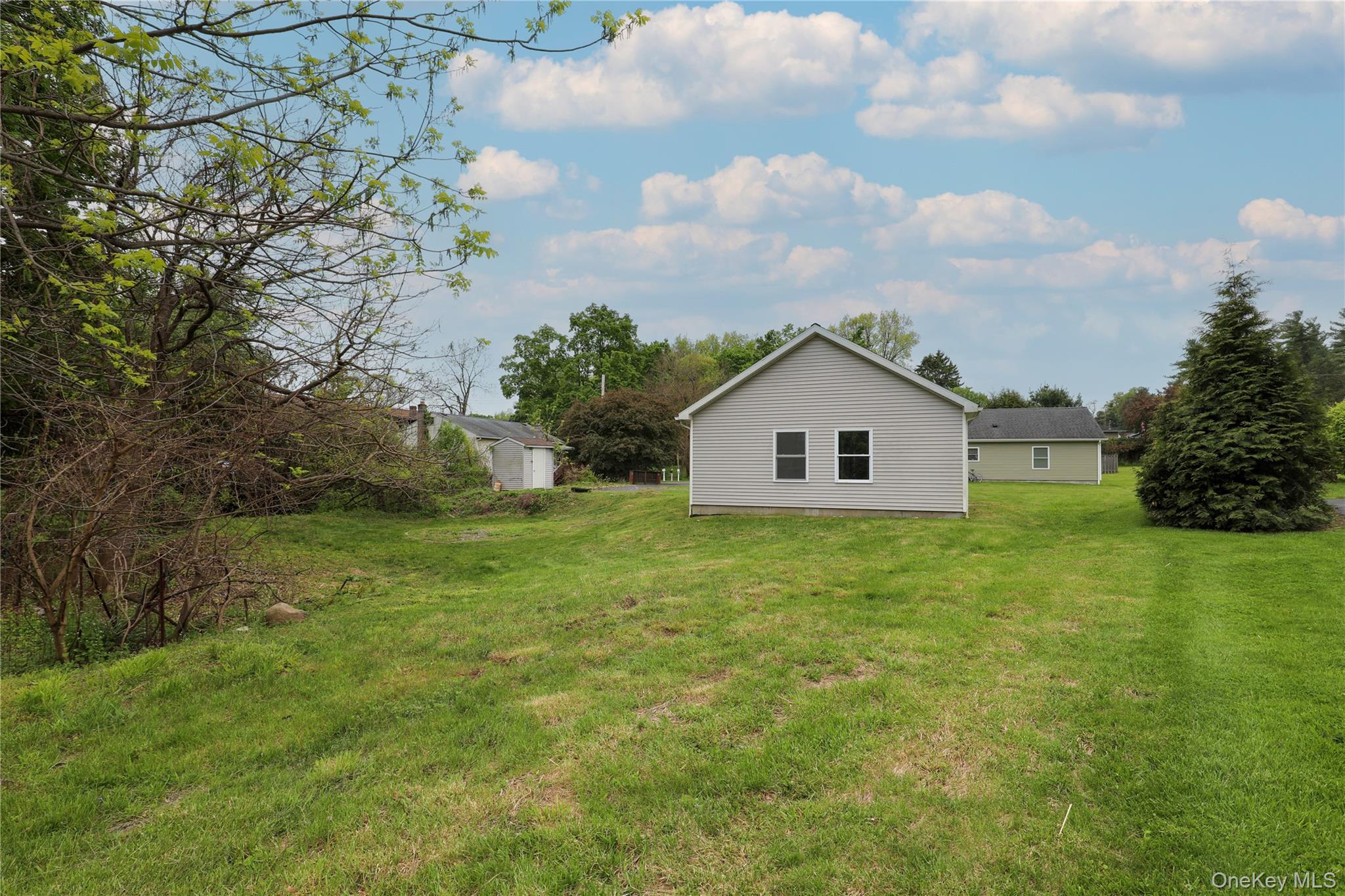 22 Apple Street Property Photo 7