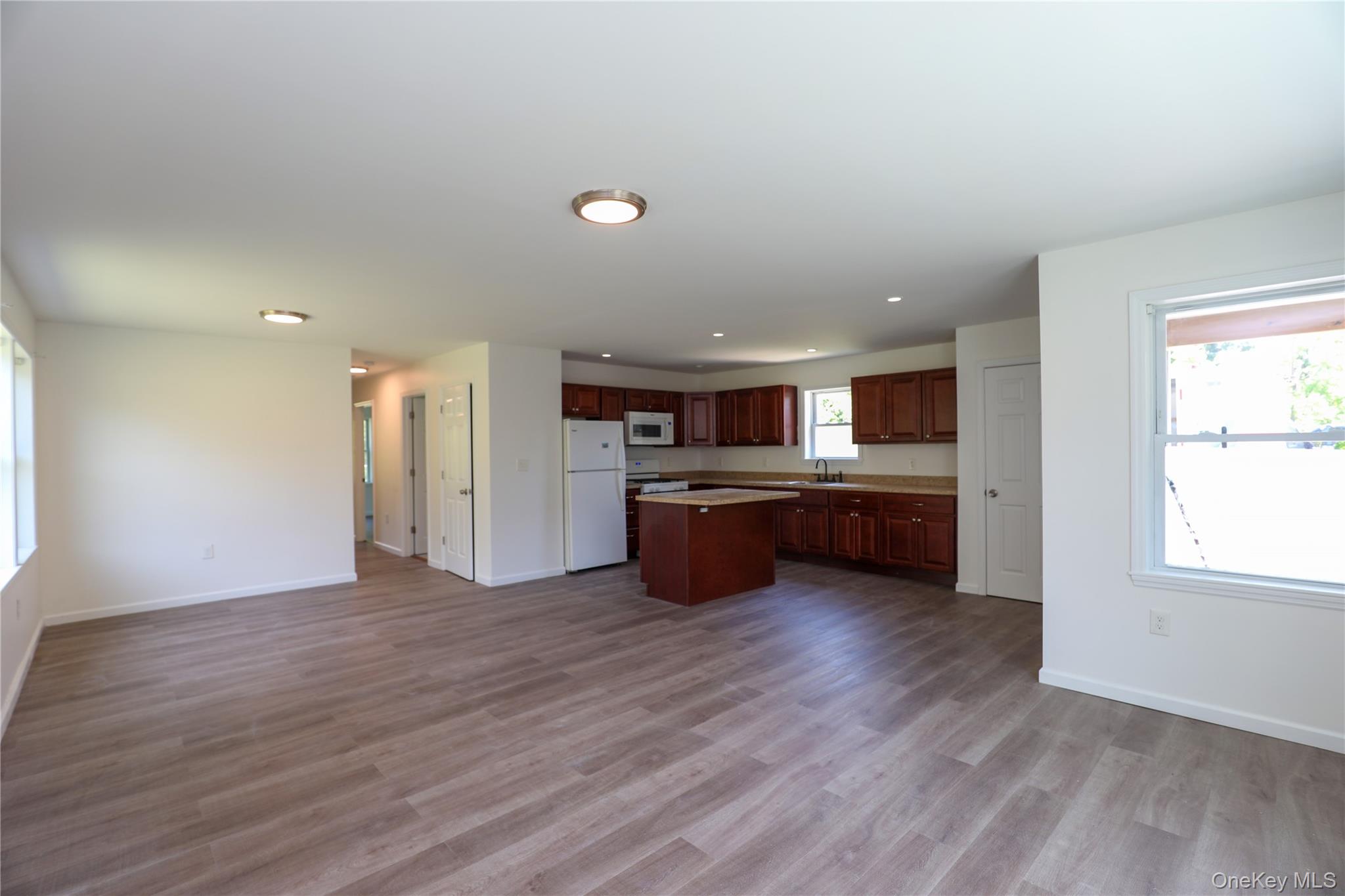 22 Apple Street Property Photo 11