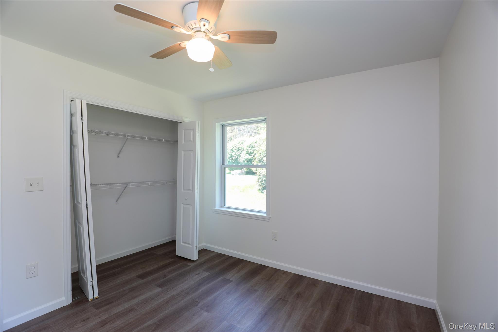 22 Apple Street Property Photo 16
