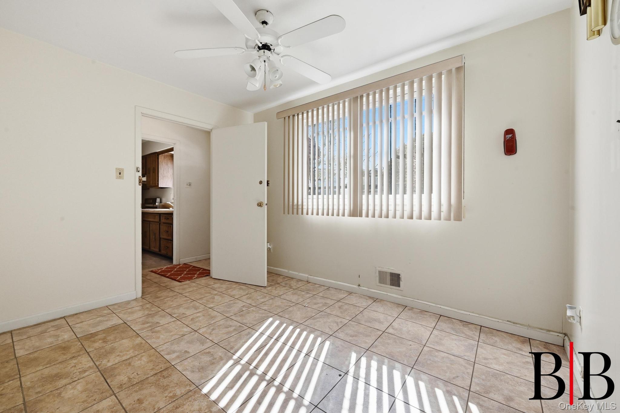 2177 E 69 Street Property Photo 23
