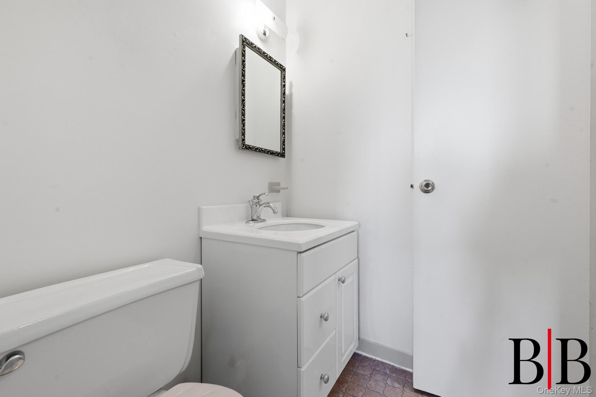 2177 E 69 Street Property Photo 24