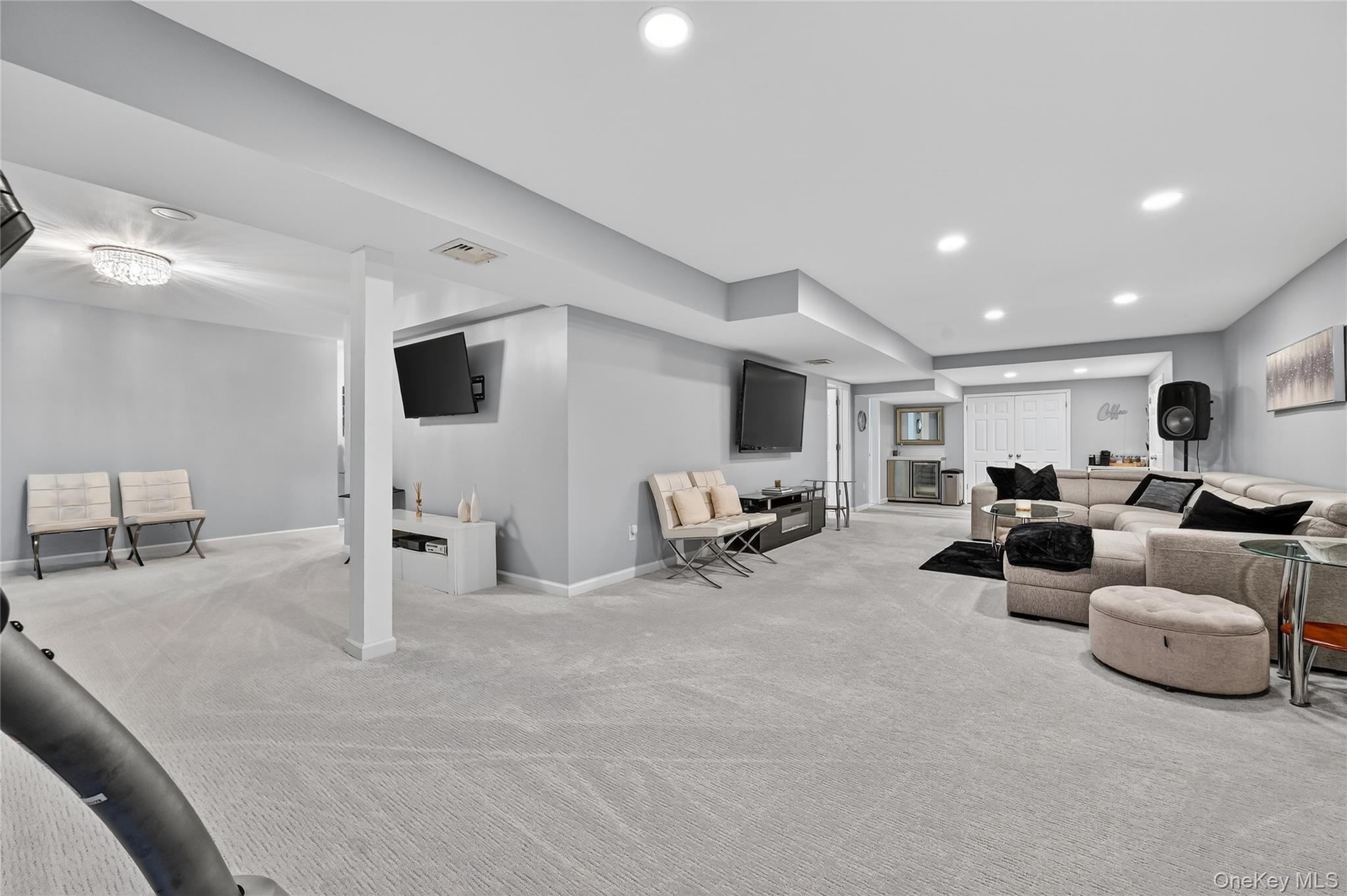 27 Deangelis Drive Property Photo 35