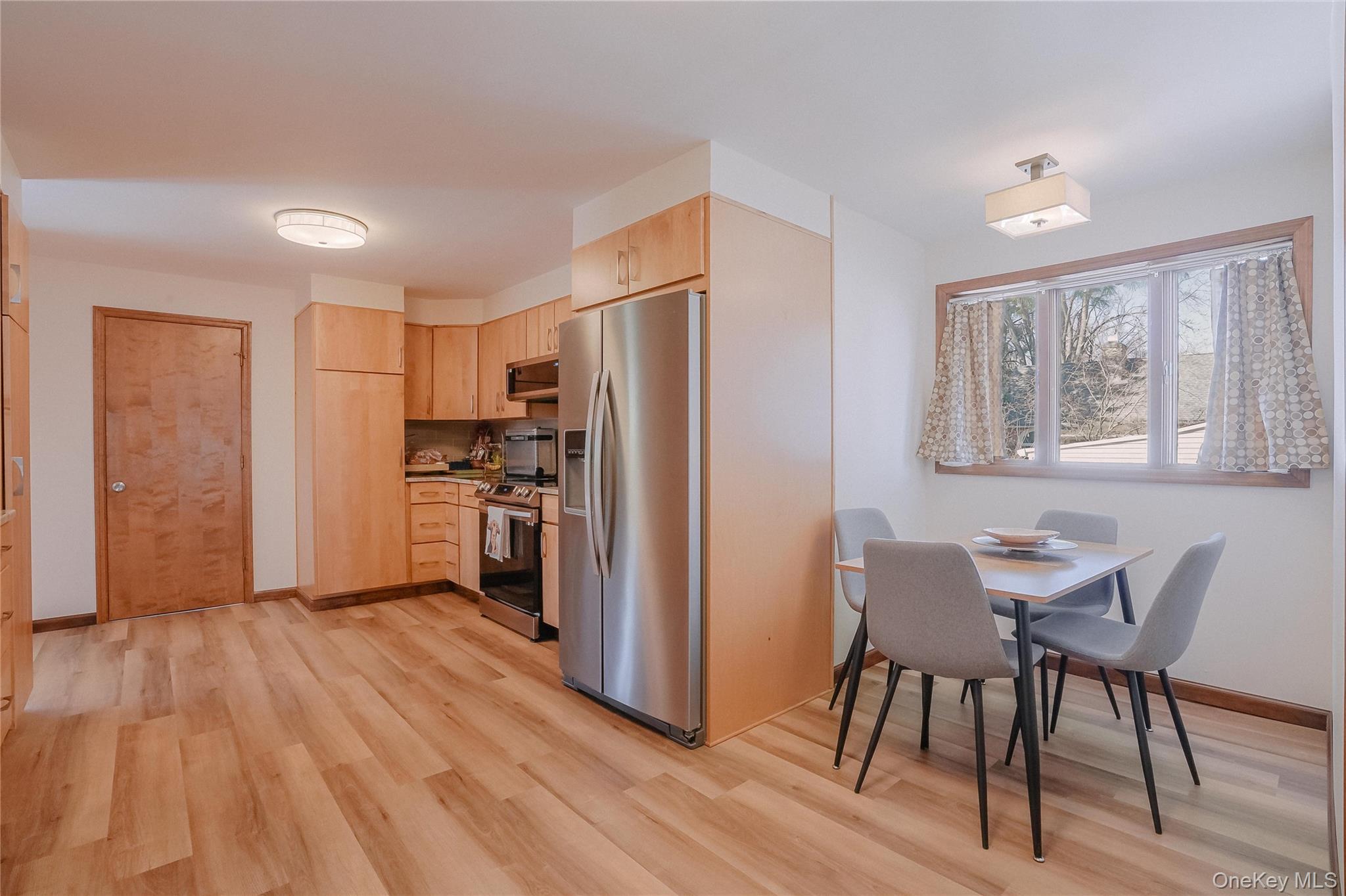 14 West Street Property Photo 8
