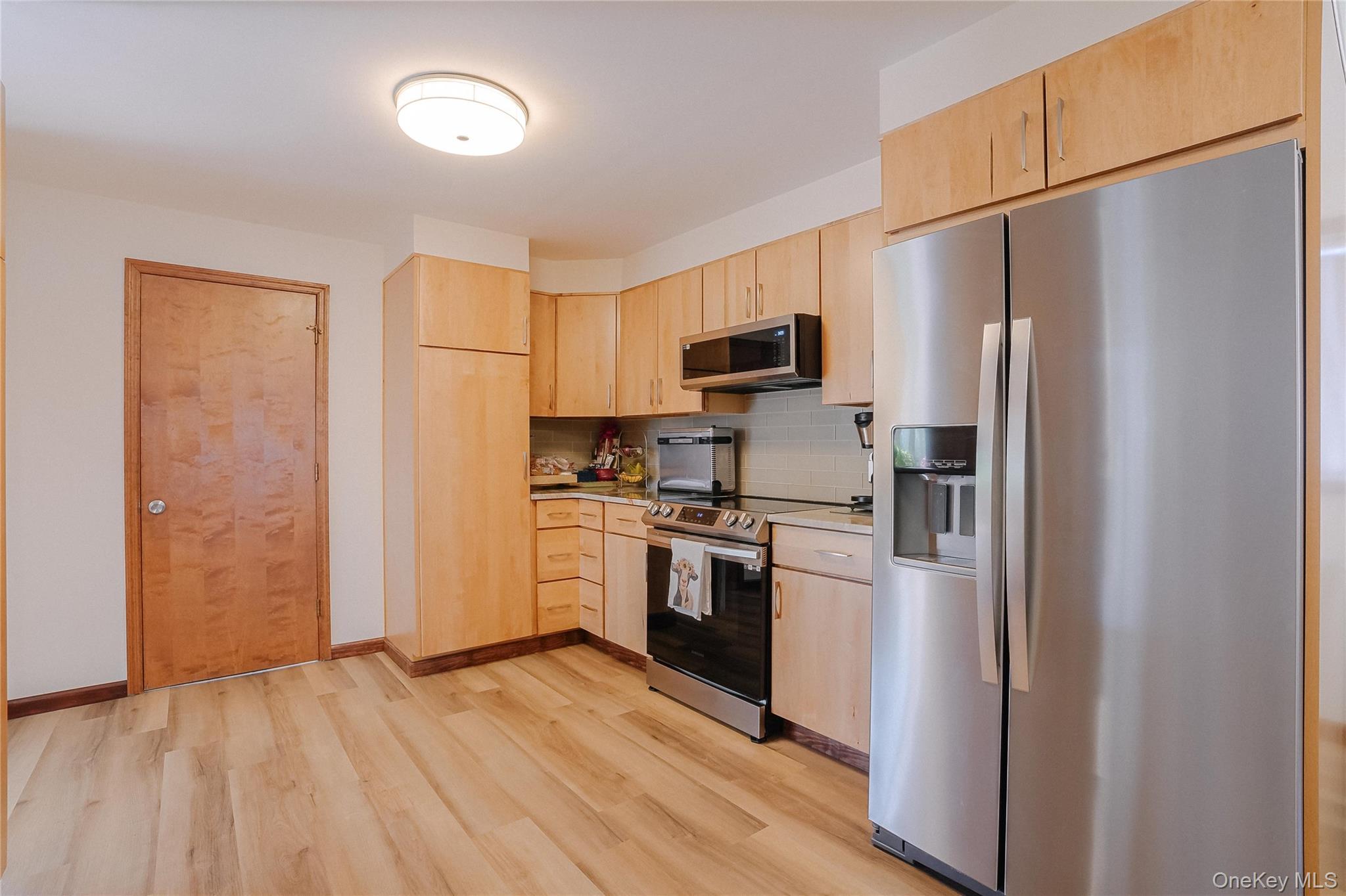 14 West Street Property Photo 9