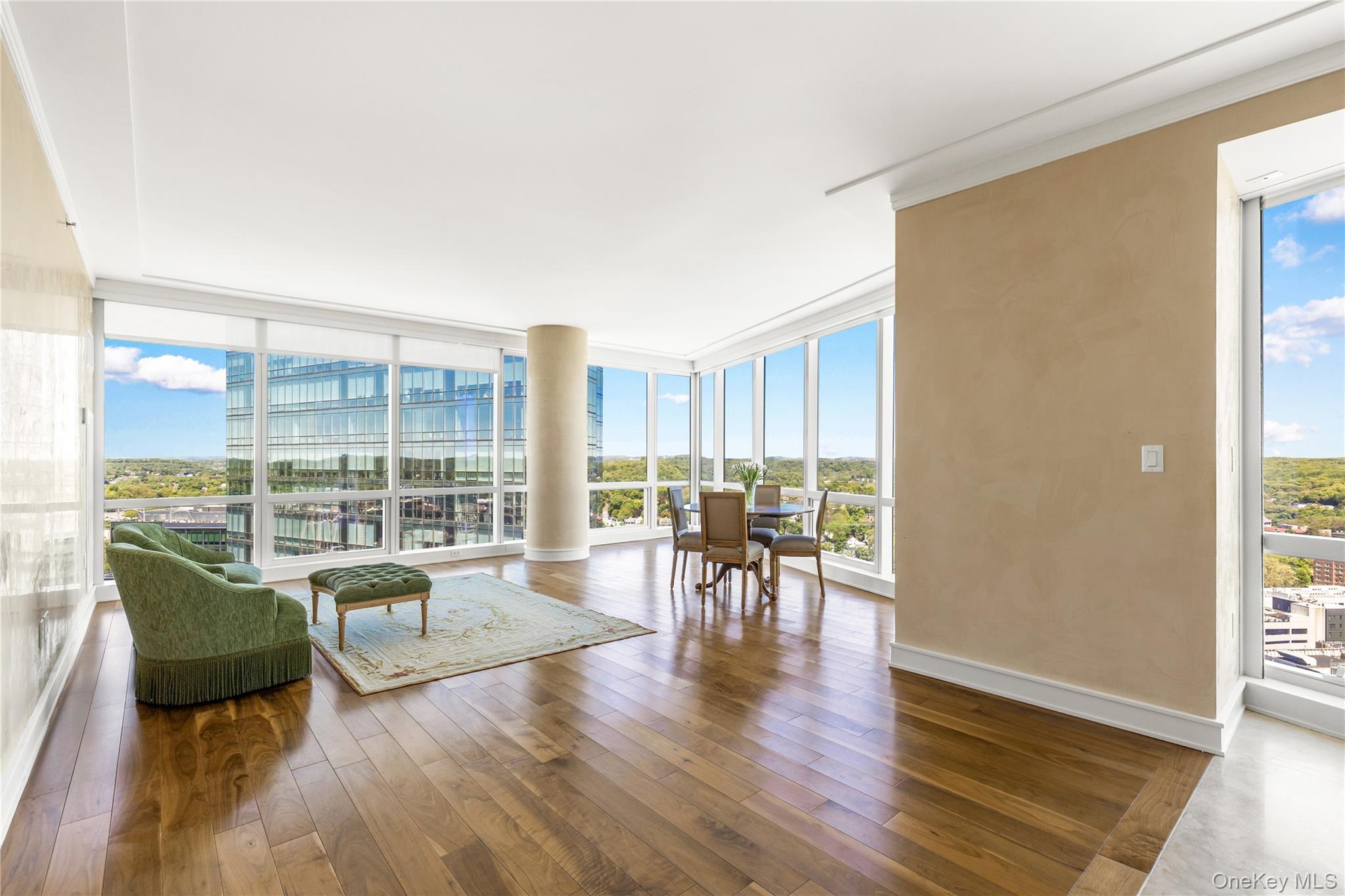1 Renaissance Square 33g (v7g) Property Photo 6