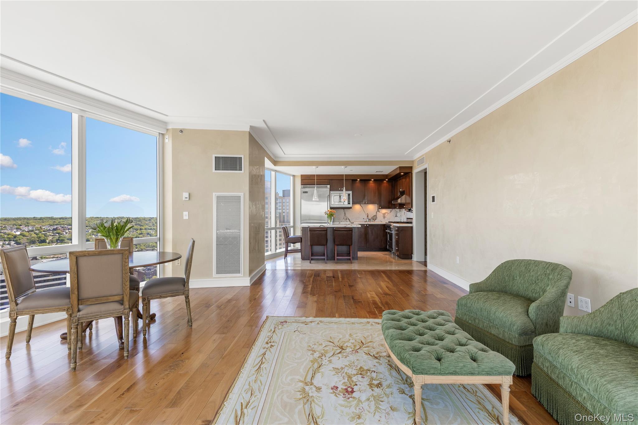 1 Renaissance Square 33g (v7g) Property Photo 7
