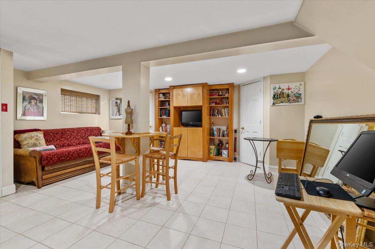 960 Cliffside Avenue Property Photo 19