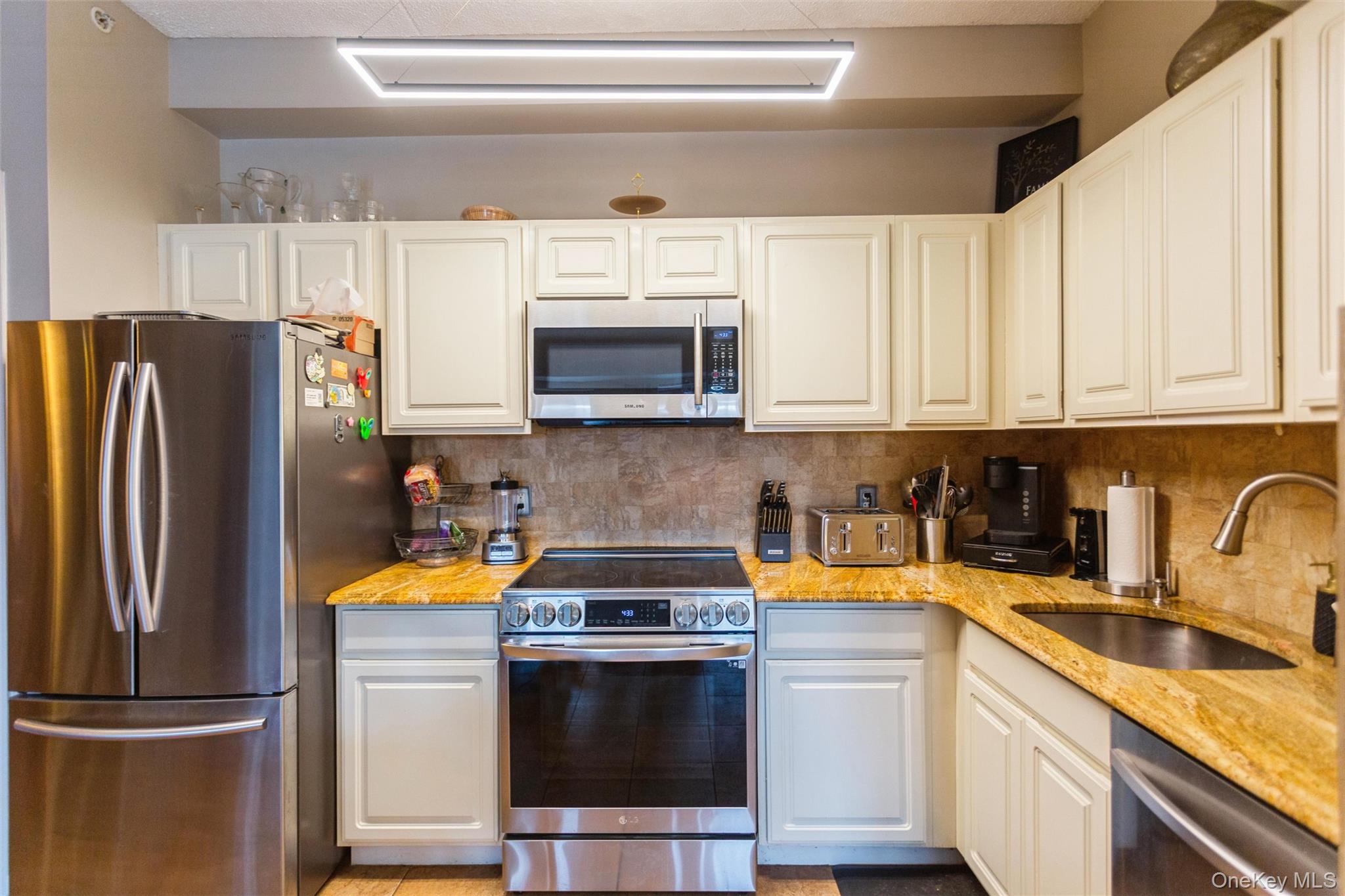 260 Beach 81st Street 6h Property Photo 7