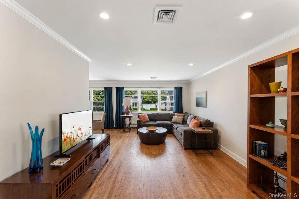 28 Satinwood Road Property Photo 5
