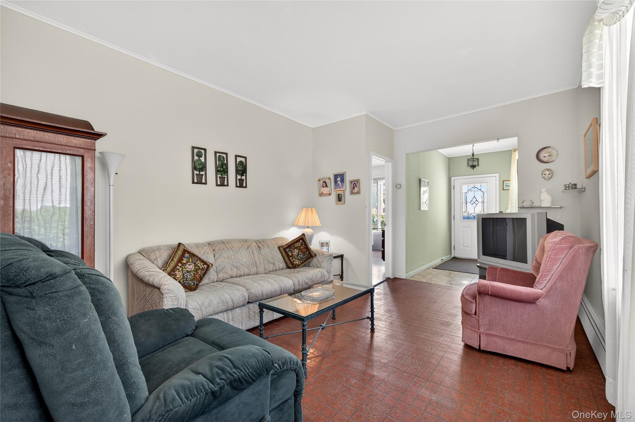 463 E Market Street Property Photo 6