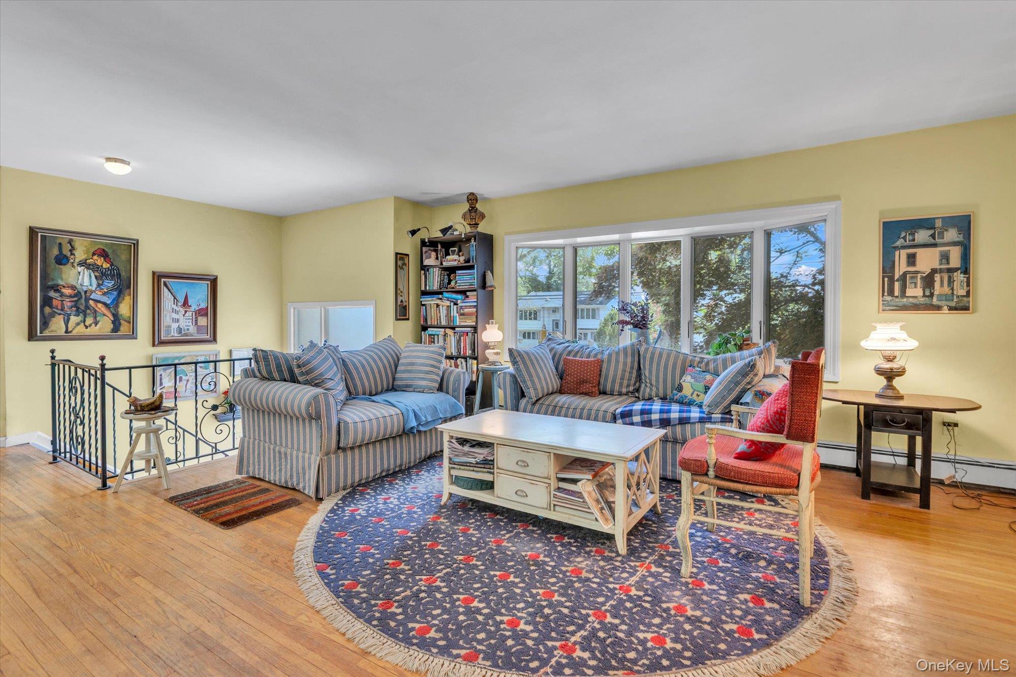261 W Pulaski Road Property Photo 4