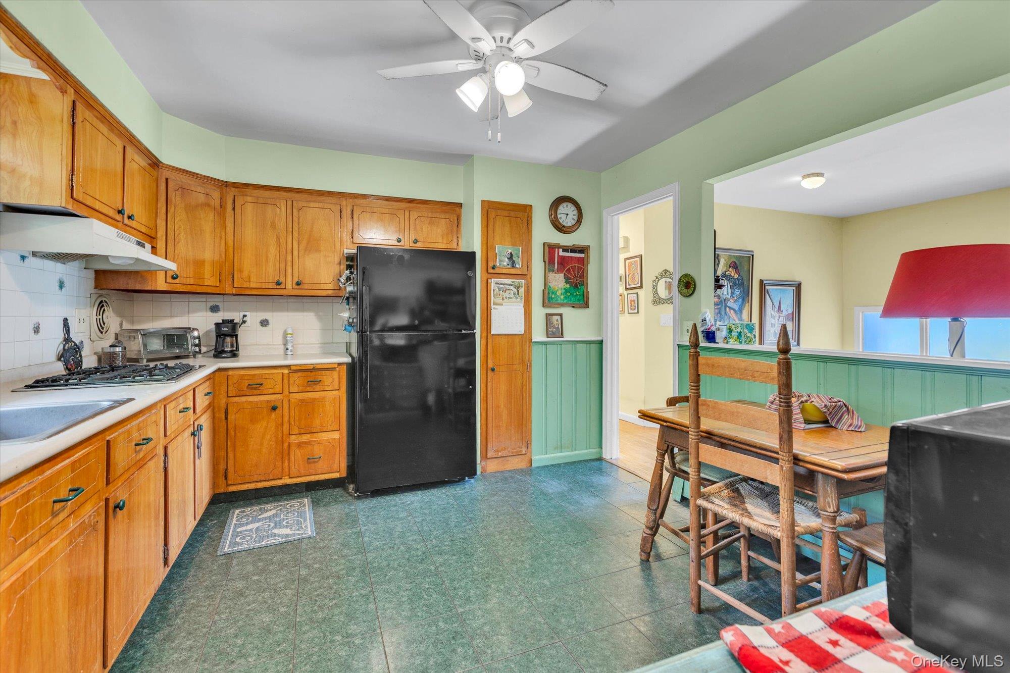 261 W Pulaski Road Property Photo 14