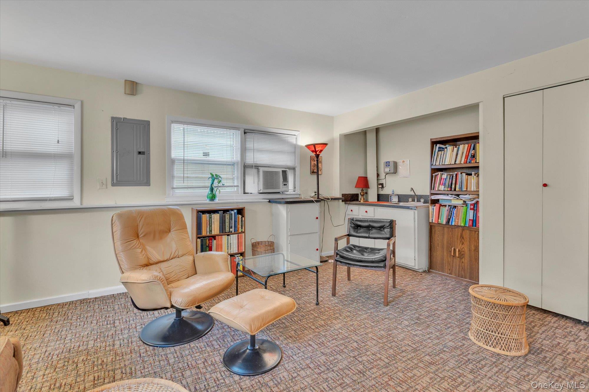 261 W Pulaski Road Property Photo 15