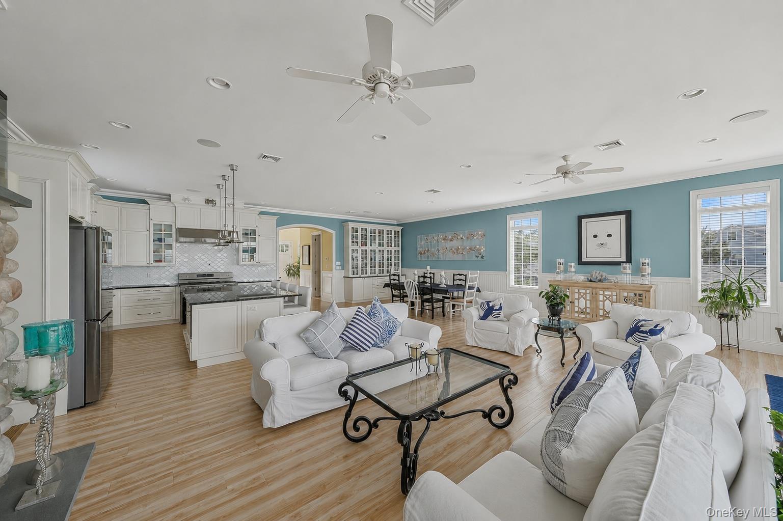136 Asharoken Avenue Property Photo 11