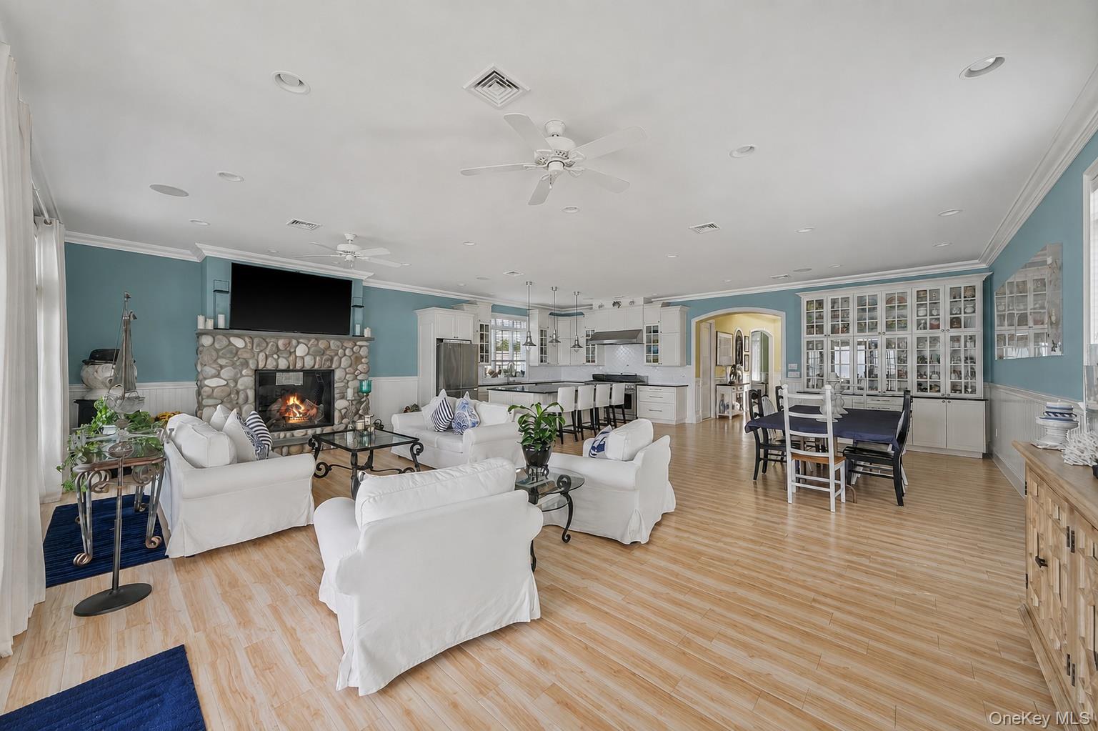 136 Asharoken Avenue Property Photo 14
