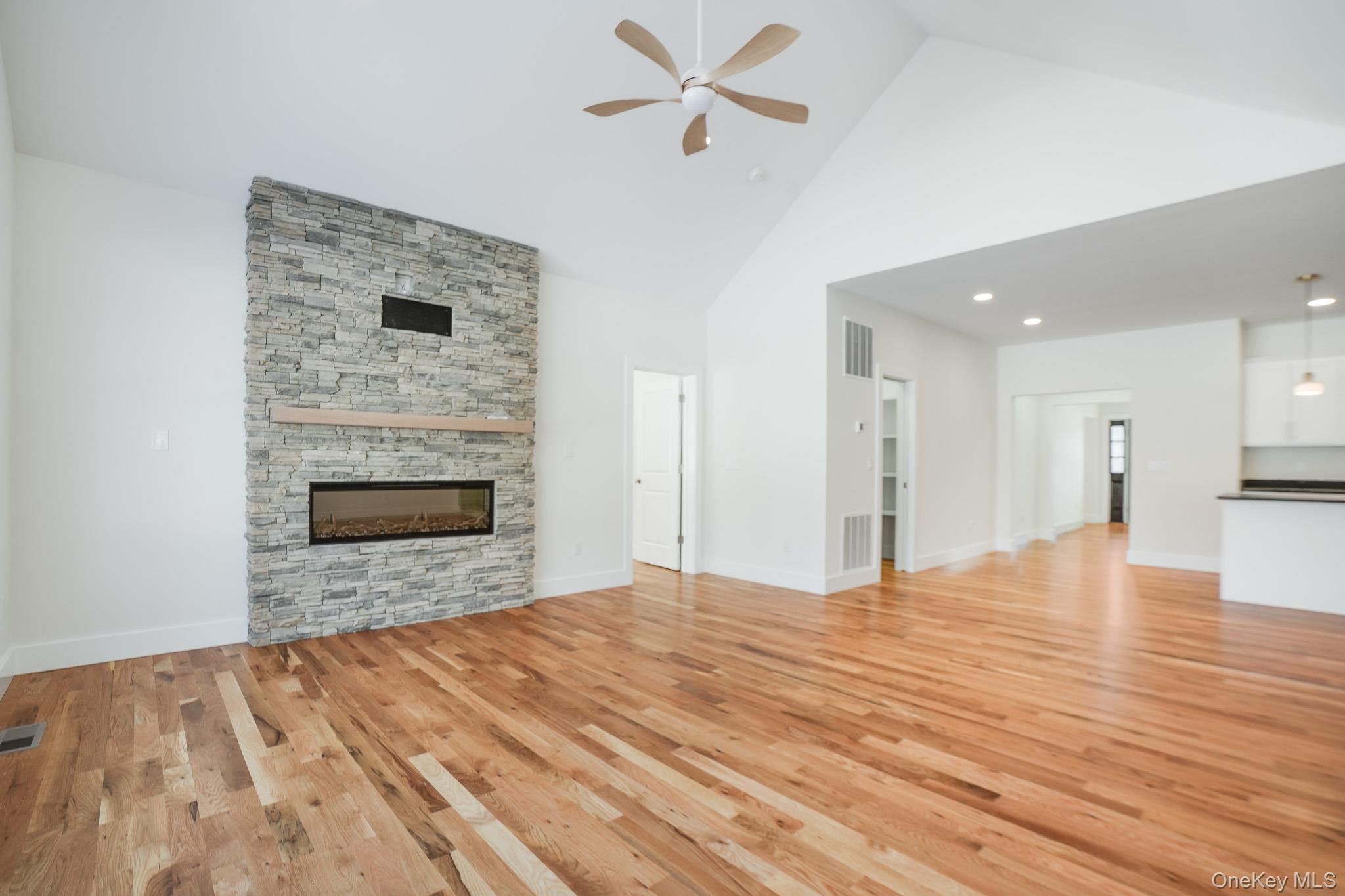 6 Roundhill Road Property Photo 4