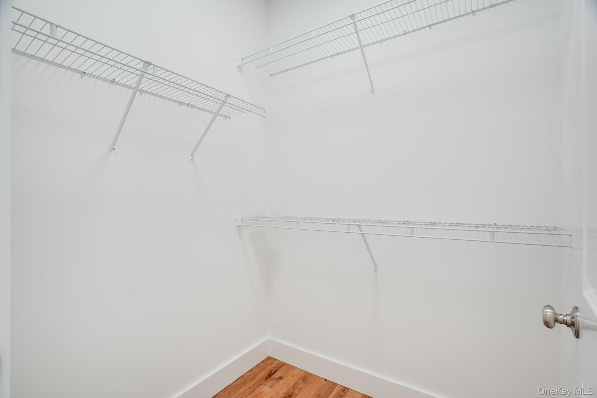 6 Roundhill Road Property Photo 12
