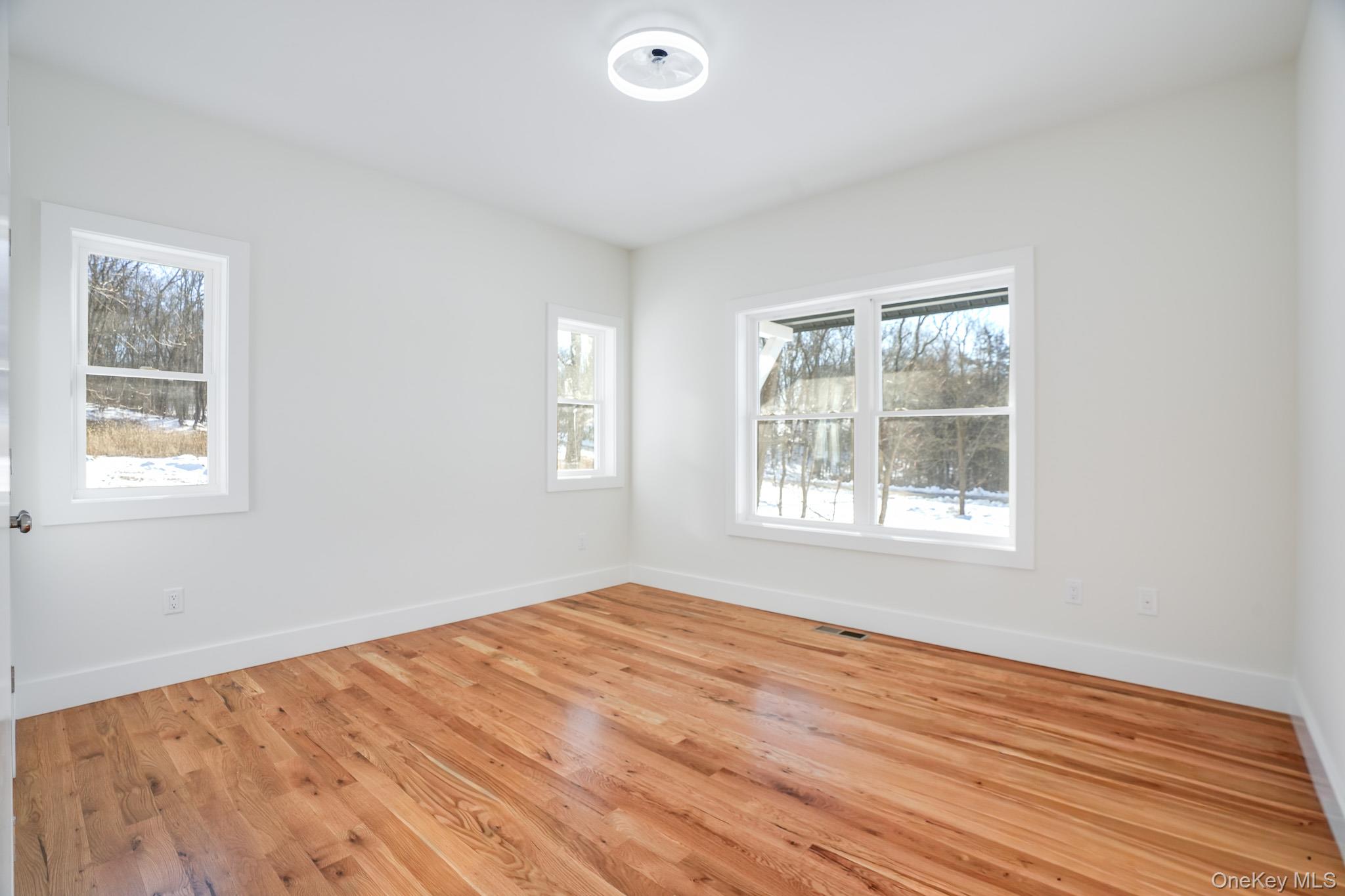 6 Roundhill Road Property Photo 13