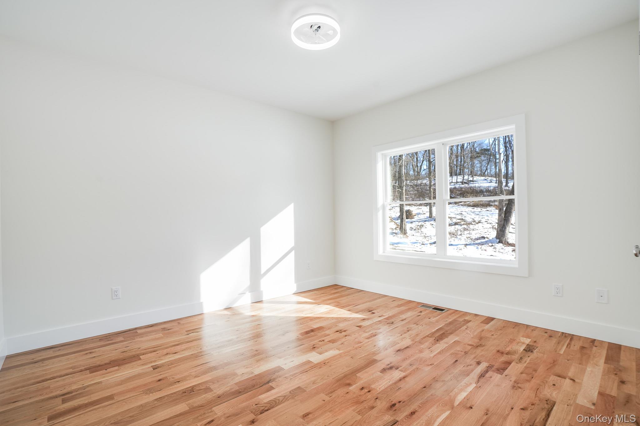 6 Roundhill Road Property Photo 15