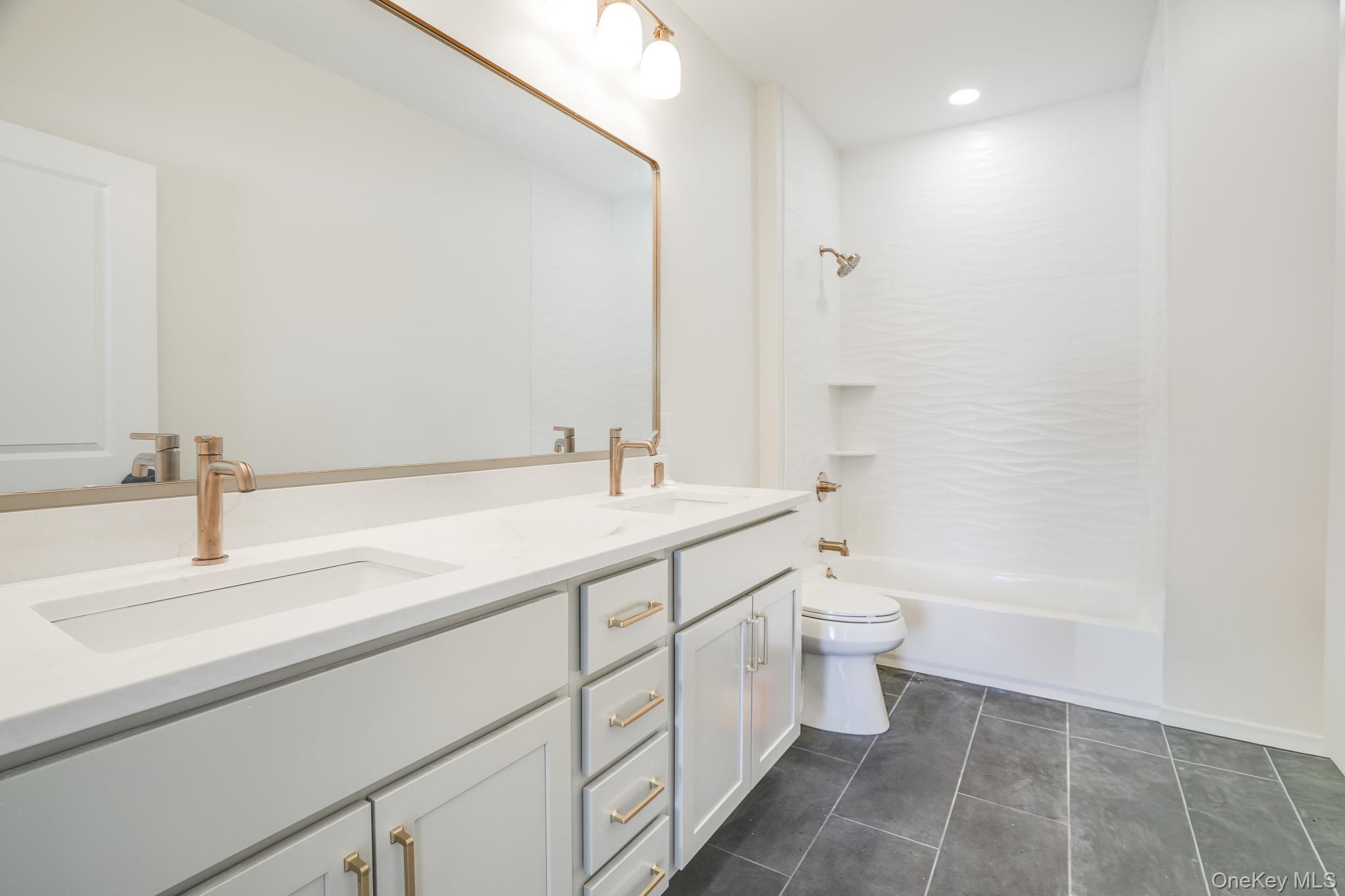 6 Roundhill Road Property Photo 20