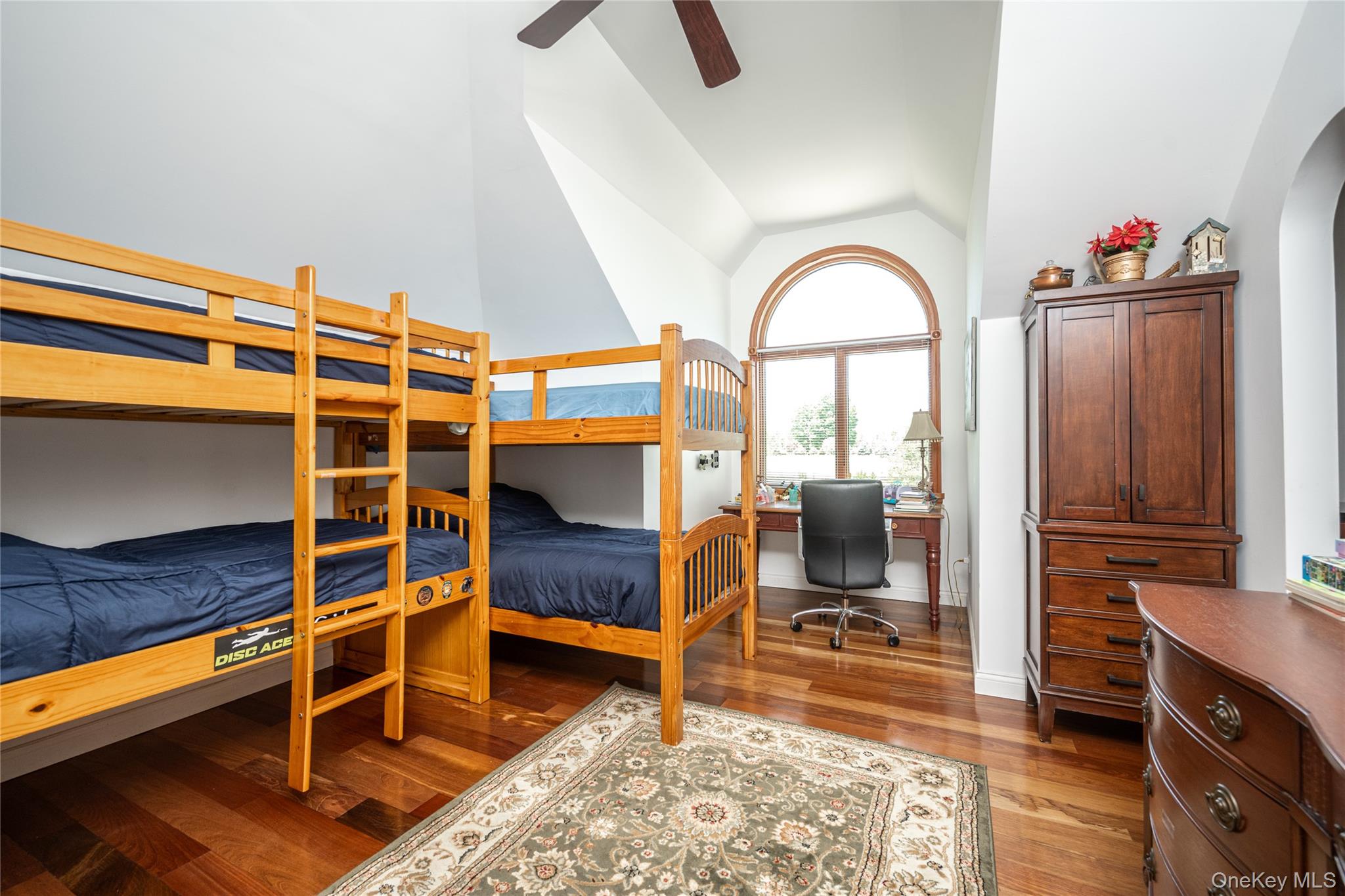 110 Hillside Avenue Property Photo 27