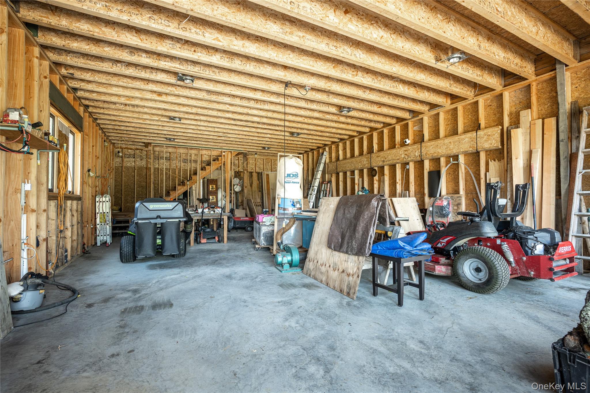 110 Hillside Avenue Property Photo 39