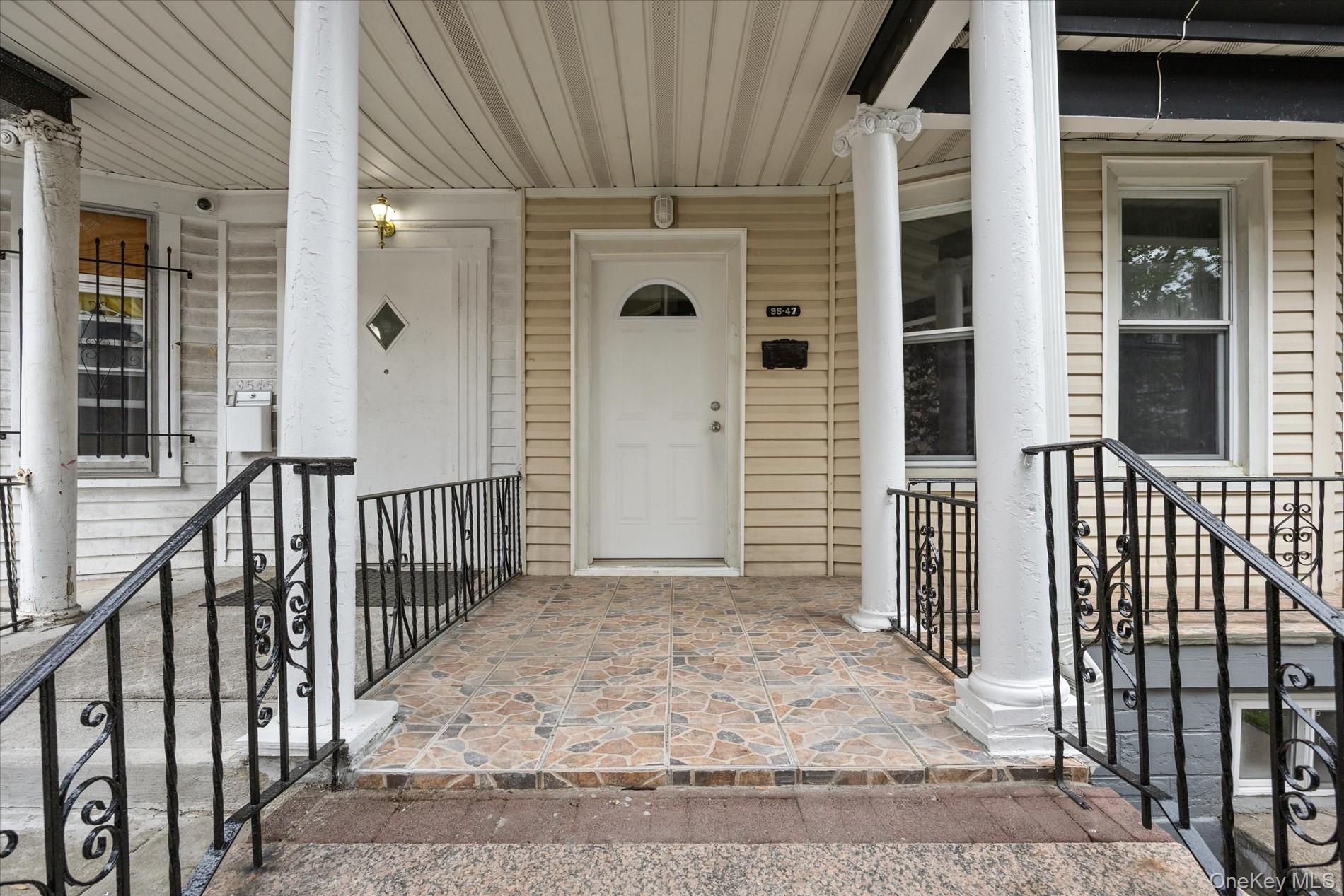 9547 115th Street Property Photo 2