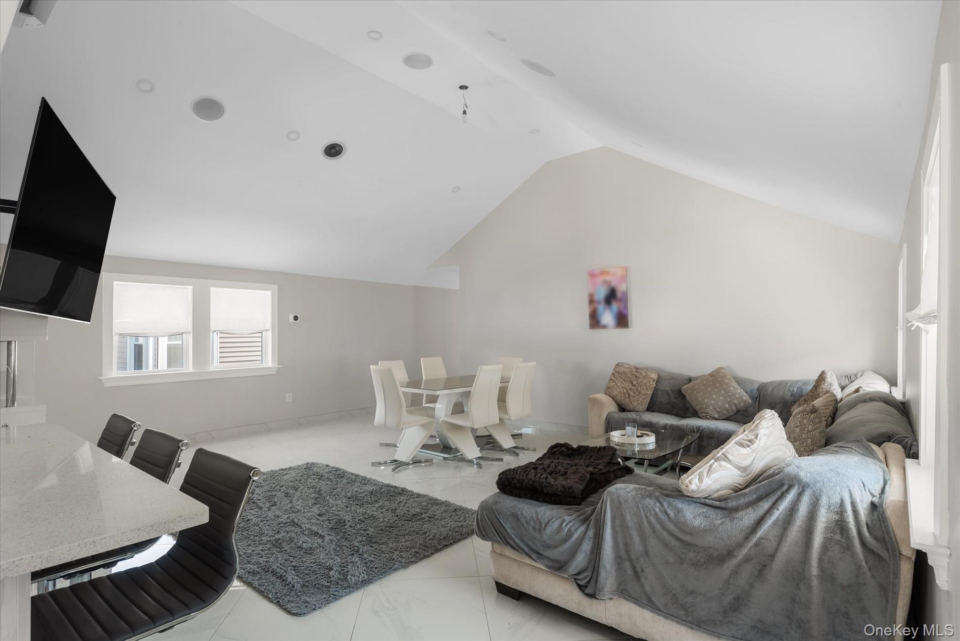 161-28 98th Street Property Photo 18