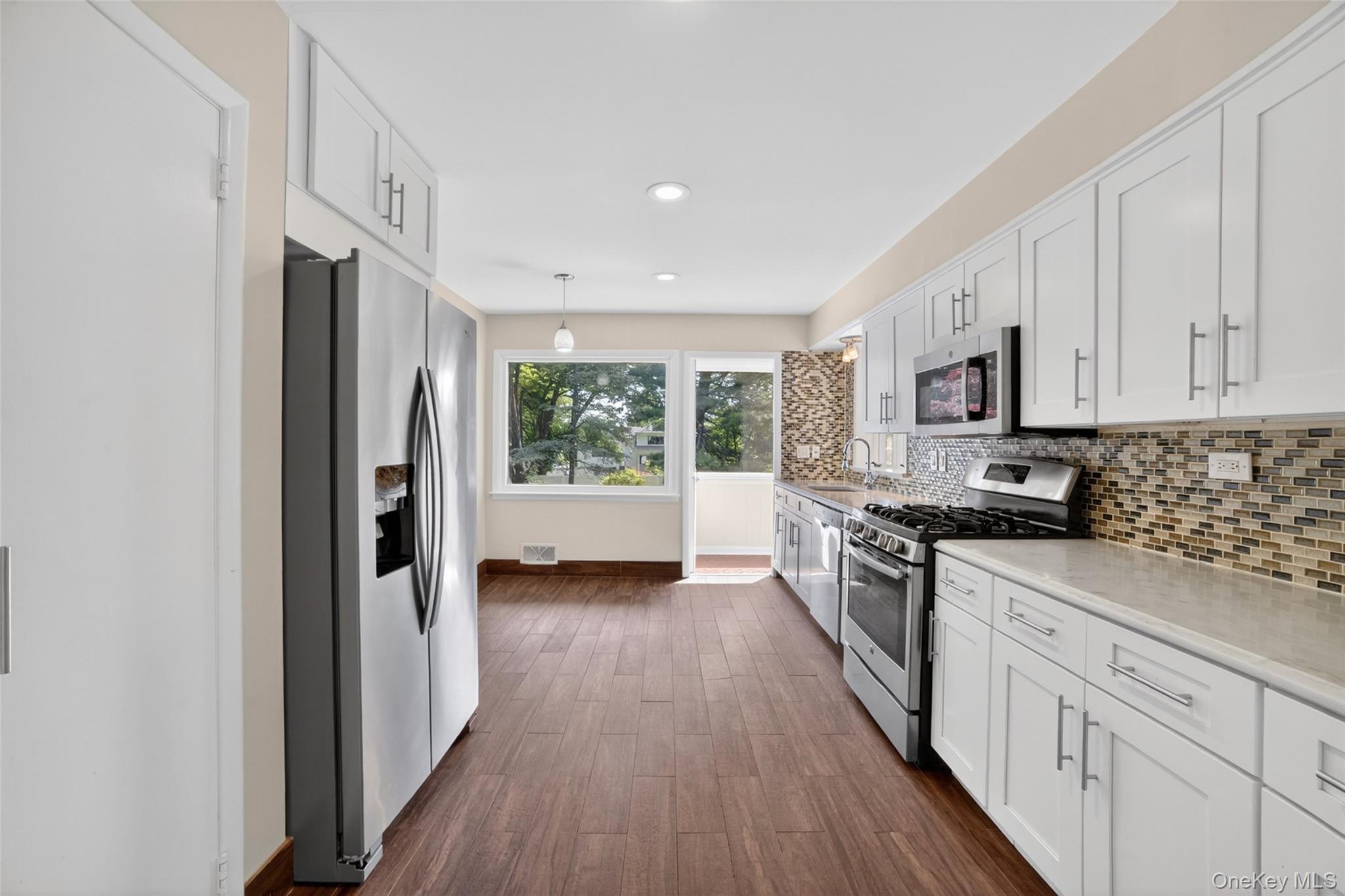 205 Soundview Avenue Property Photo 13