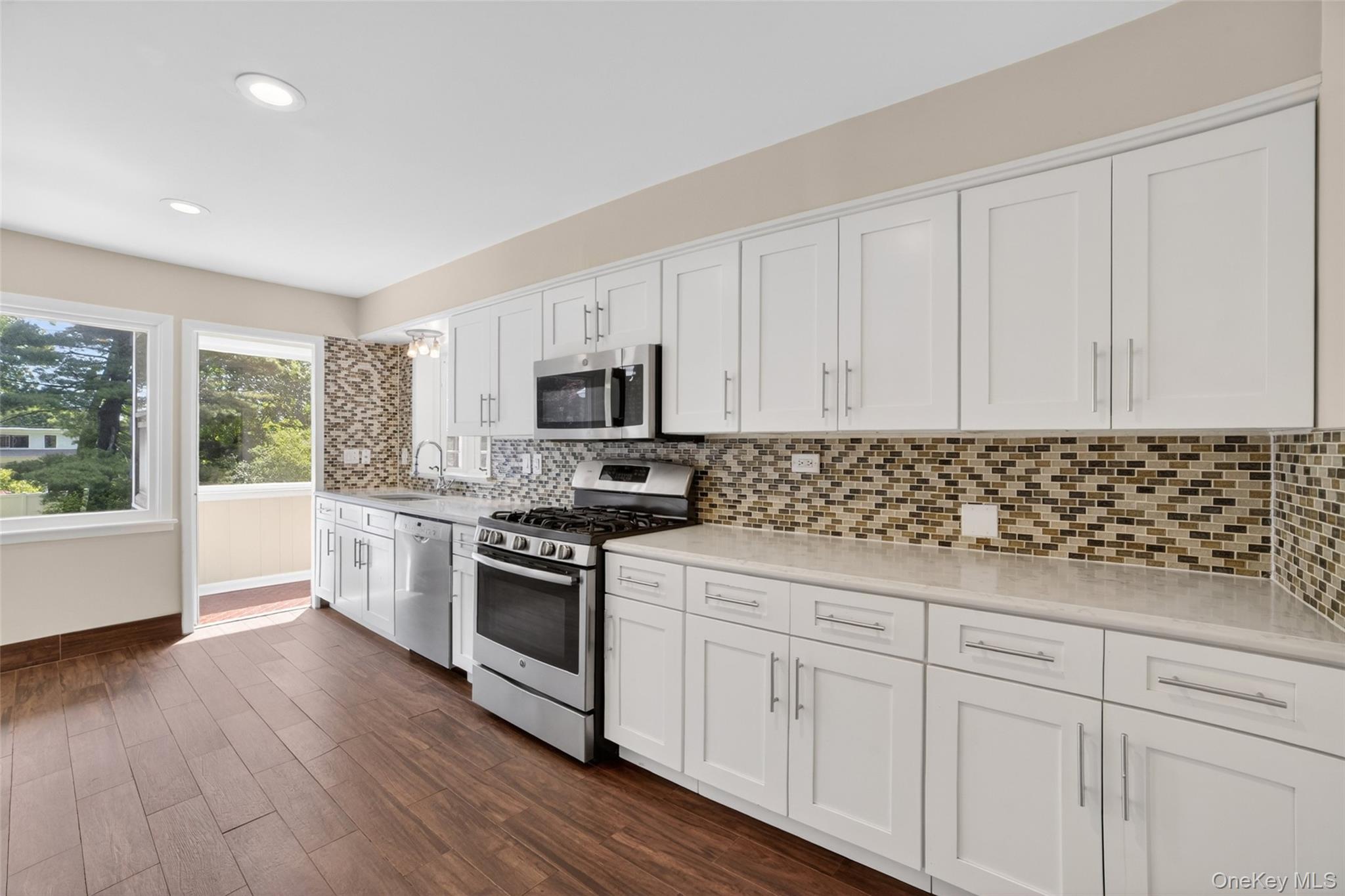 205 Soundview Avenue Property Photo 14
