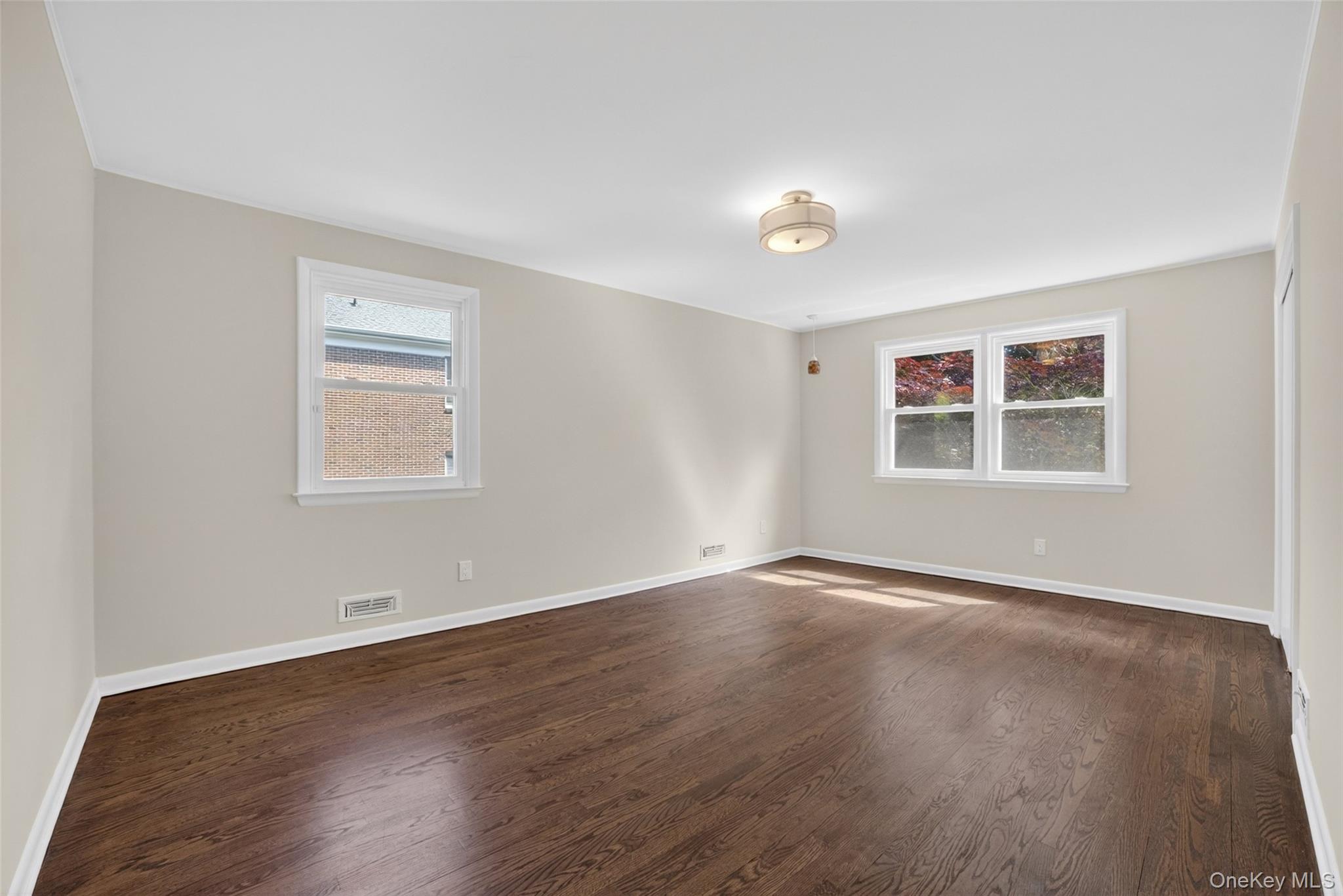 205 Soundview Avenue Property Photo 31