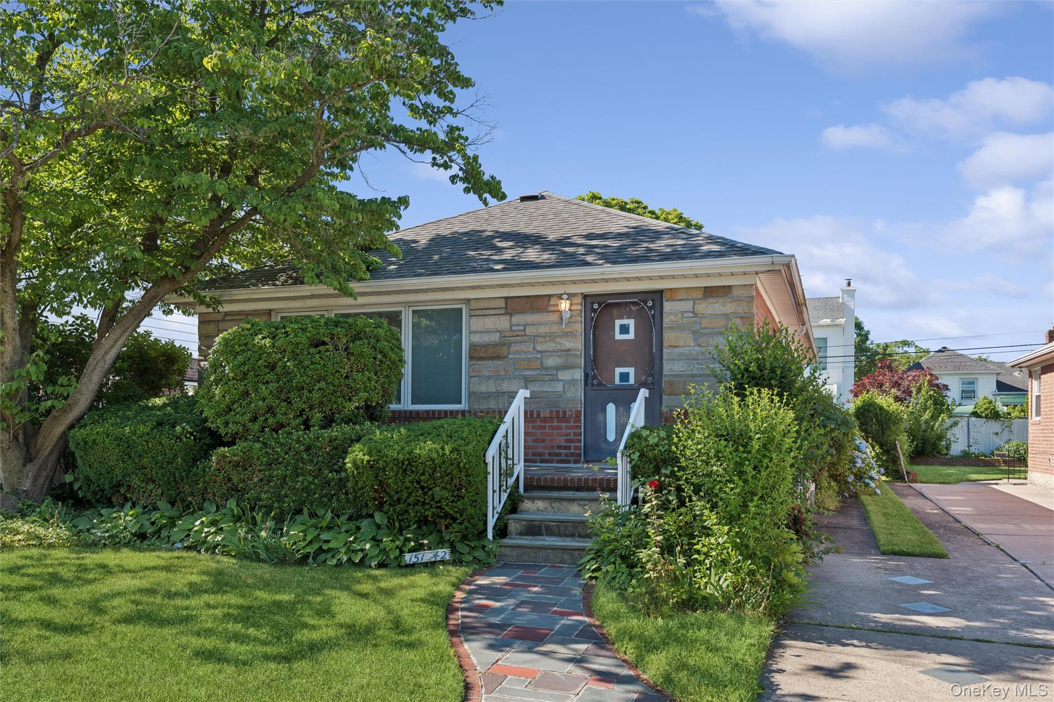 15142 24th Avenue Property Photo 1