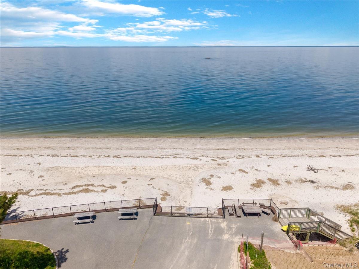 2 Seaview Ledge Property Photo 35